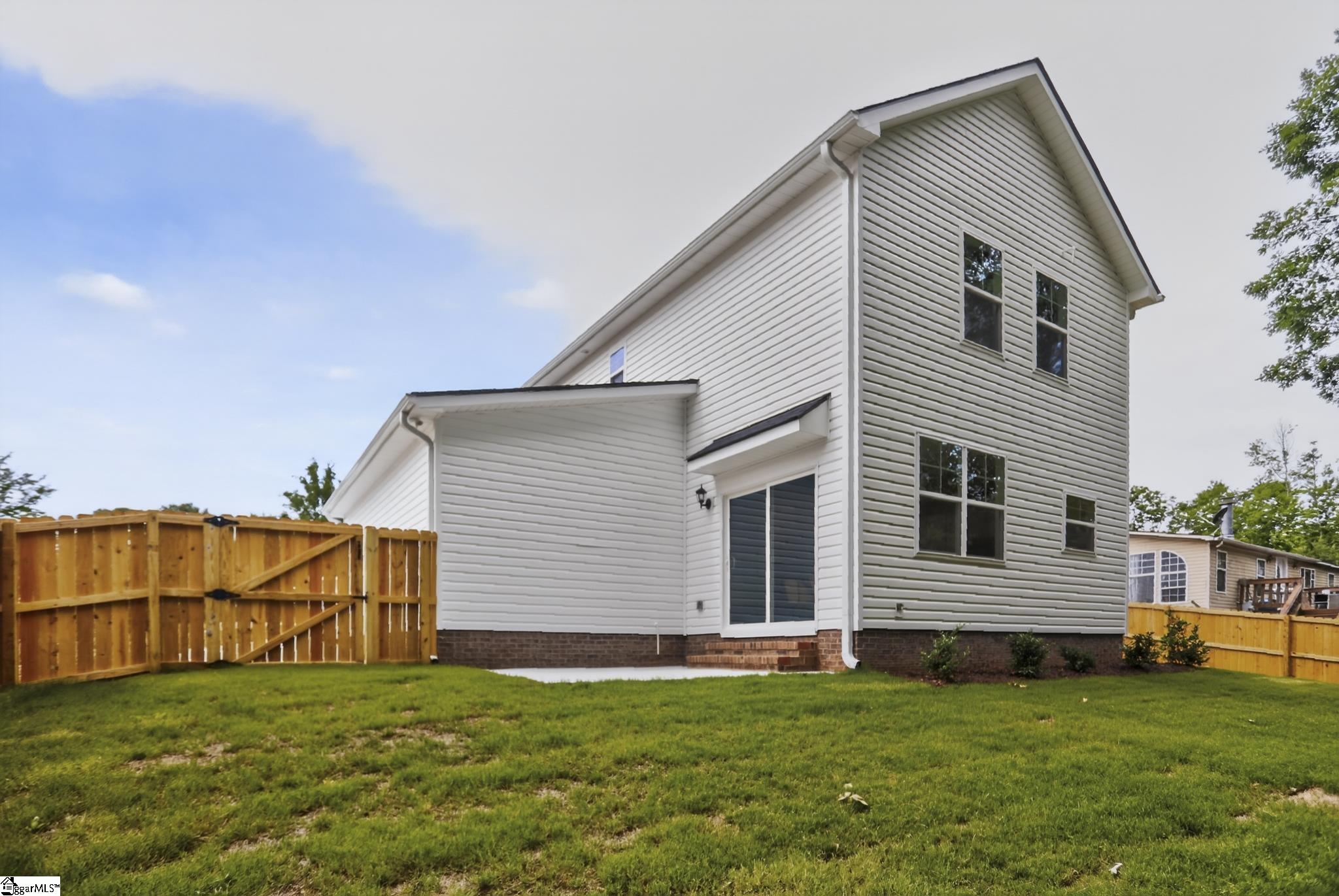99 Sangamo Drive Greenville, SC 29611