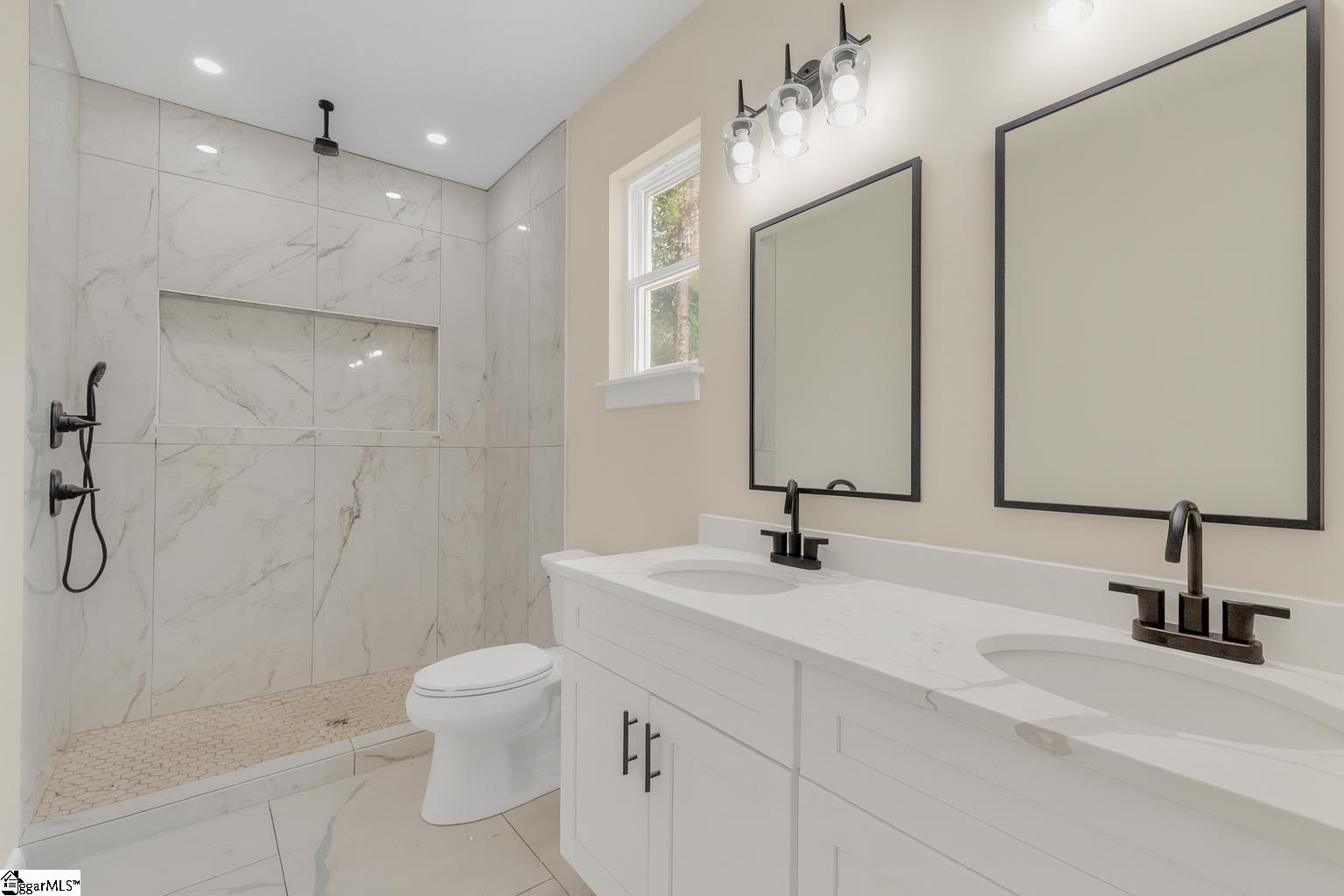 7 Lee Haven Court Greenville, SC 29611