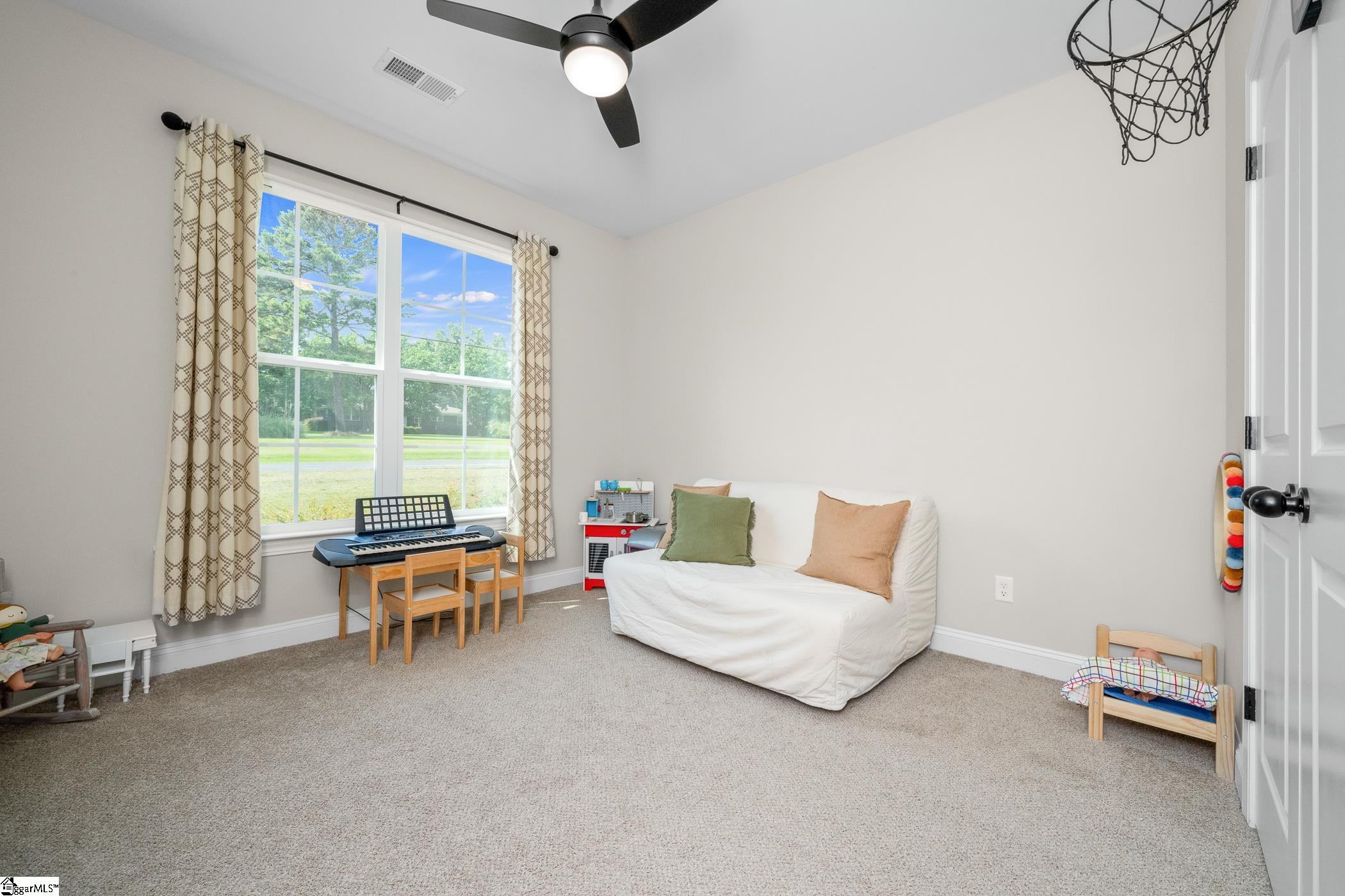 1984 Friendship Church Road Gray Court, SC 29645-4033
