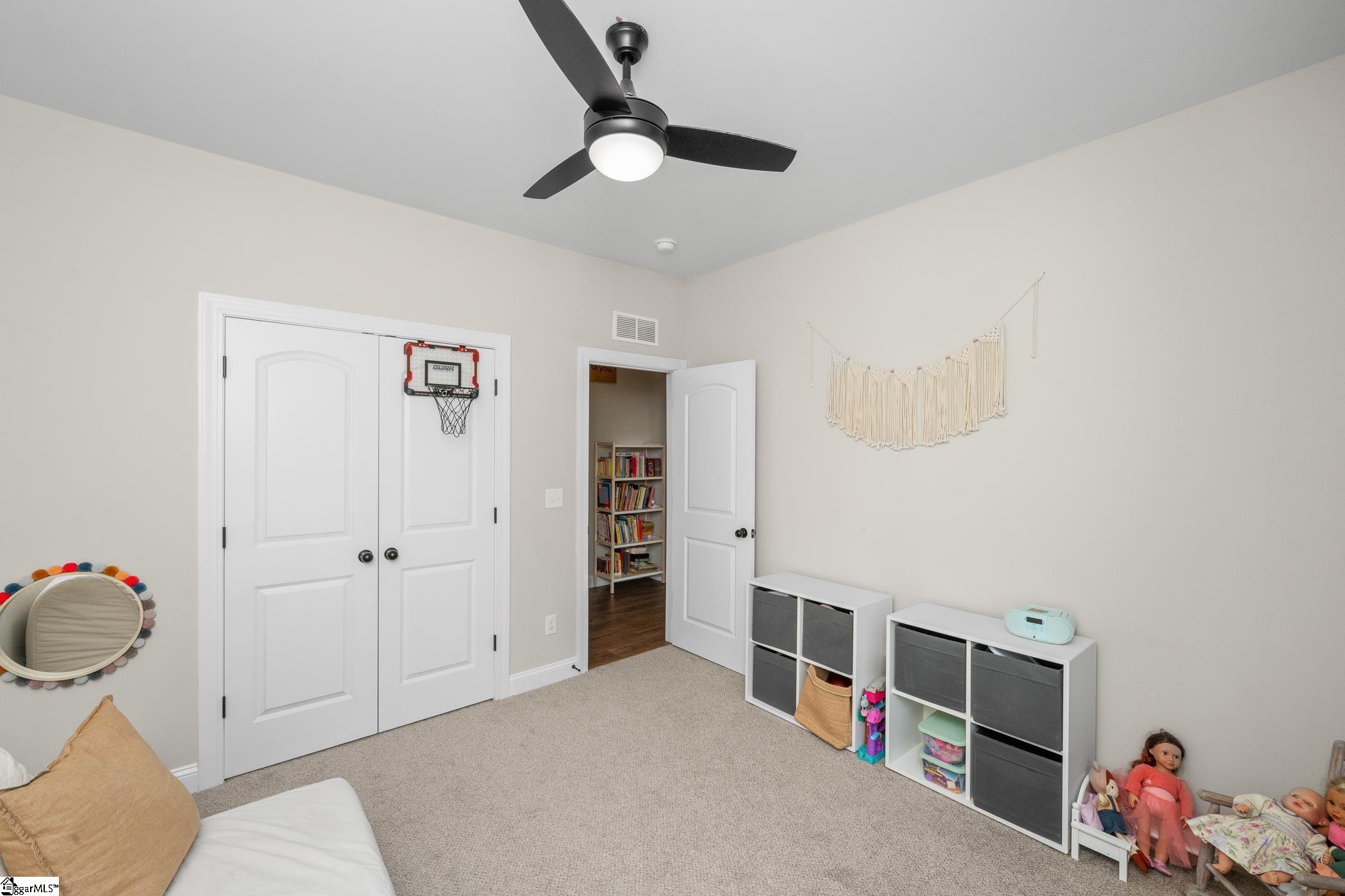 1984 Friendship Church Road Gray Court, SC 29645-4033