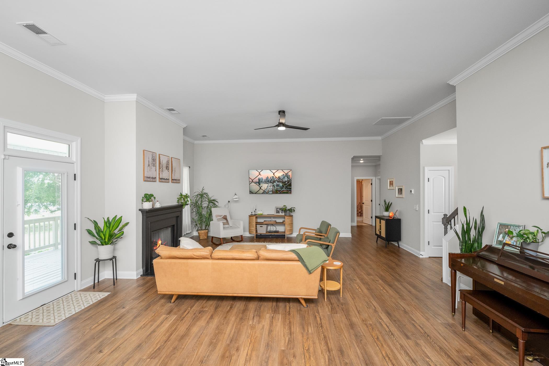 1984 Friendship Church Road Gray Court, SC 29645-4033