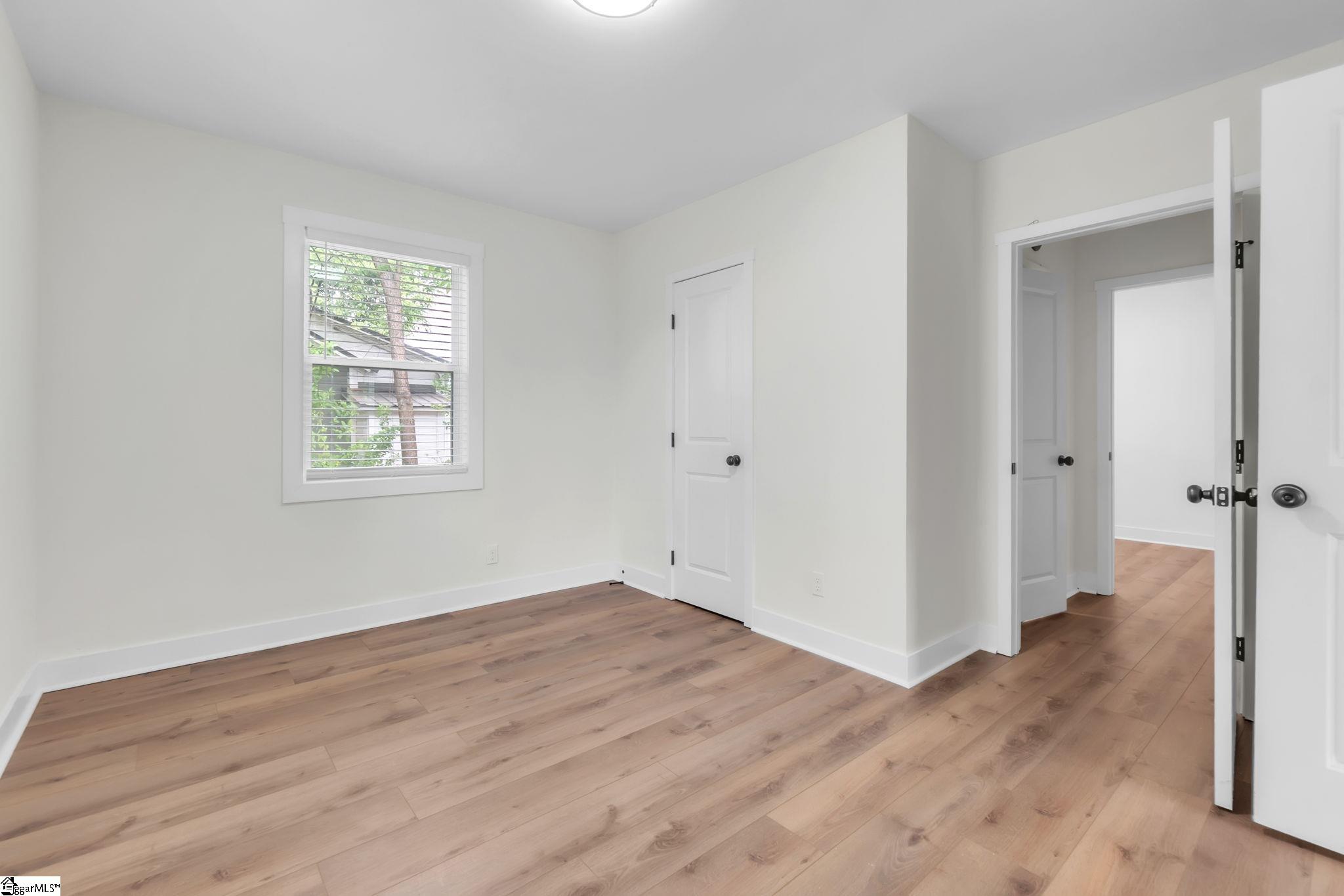 31 Hellams Street Greenville, SC 29611