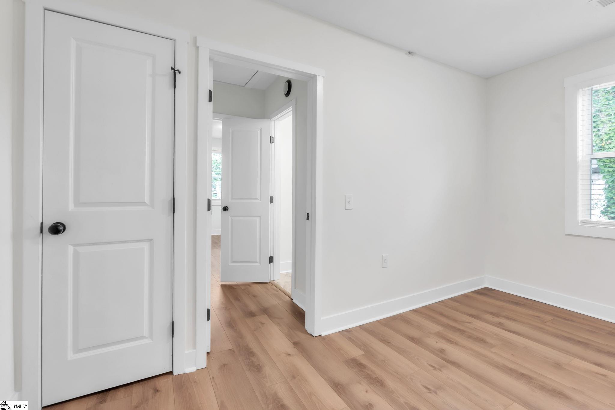 31 Hellams Street Greenville, SC 29611