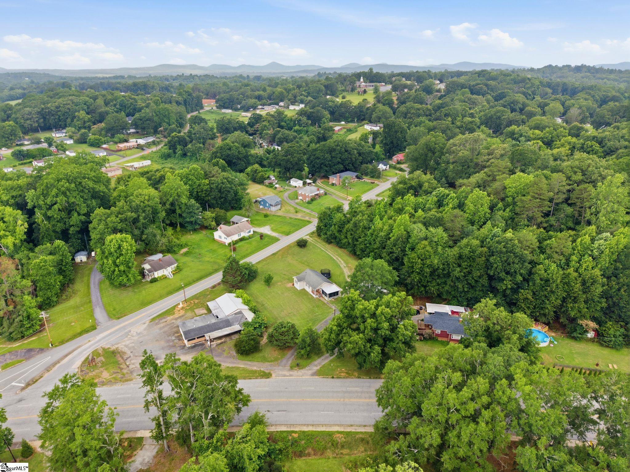 617 Pumpkintown Highway Pickens, SC 29671