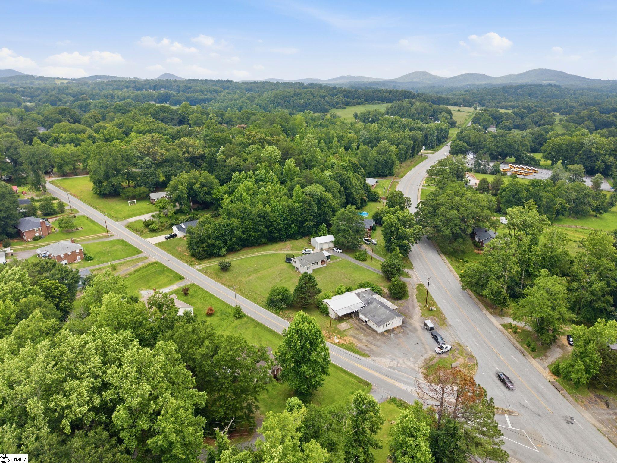 617 Pumpkintown Highway Pickens, SC 29671