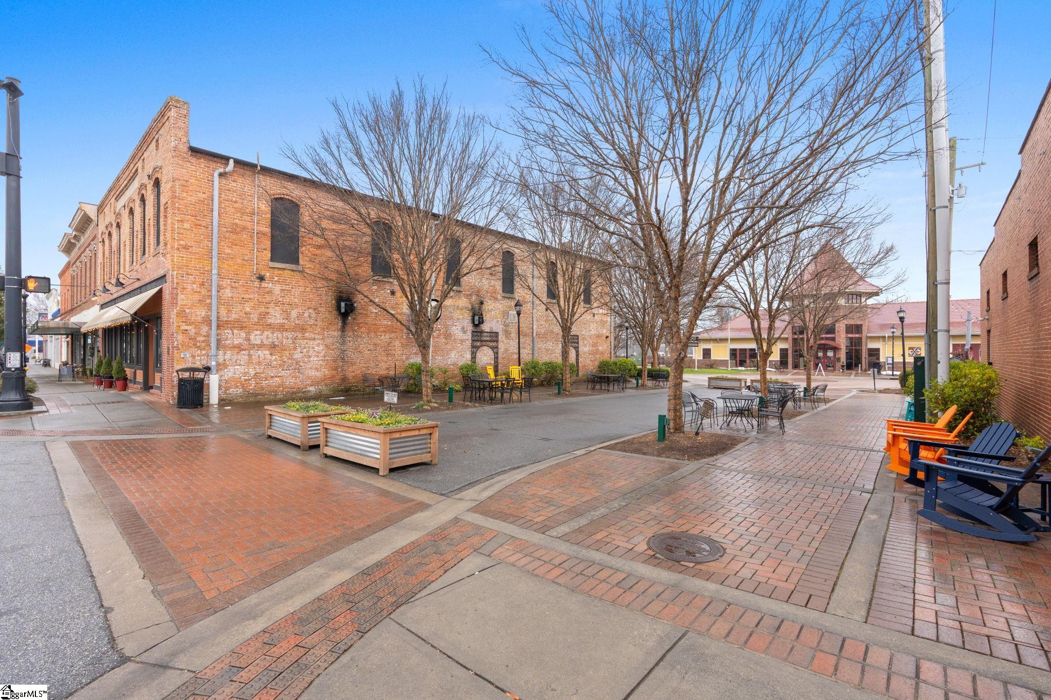 25 Donemere Way Fountain Inn, SC 29644