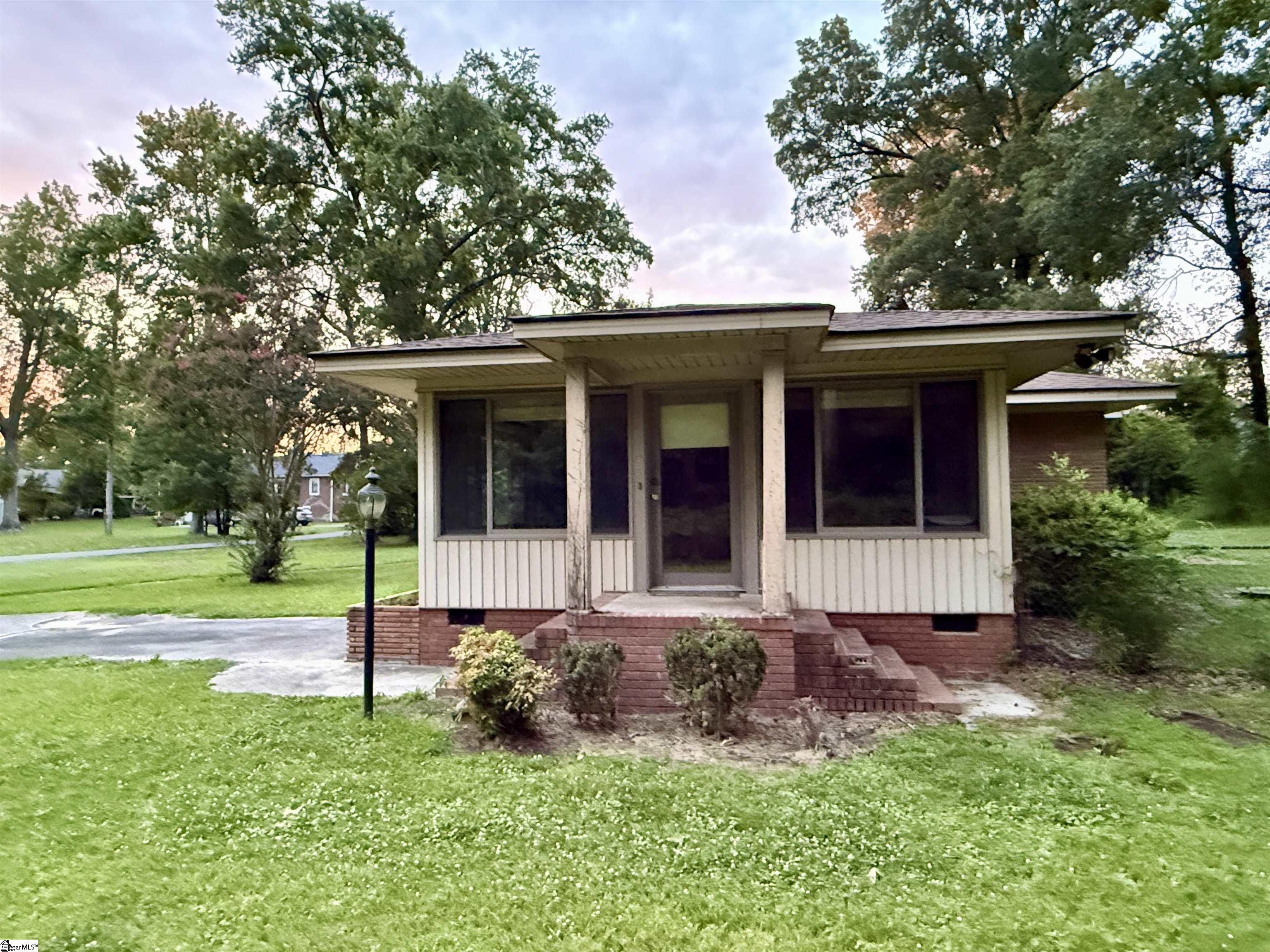 105 Ansel Drive Clinton, SC 29325