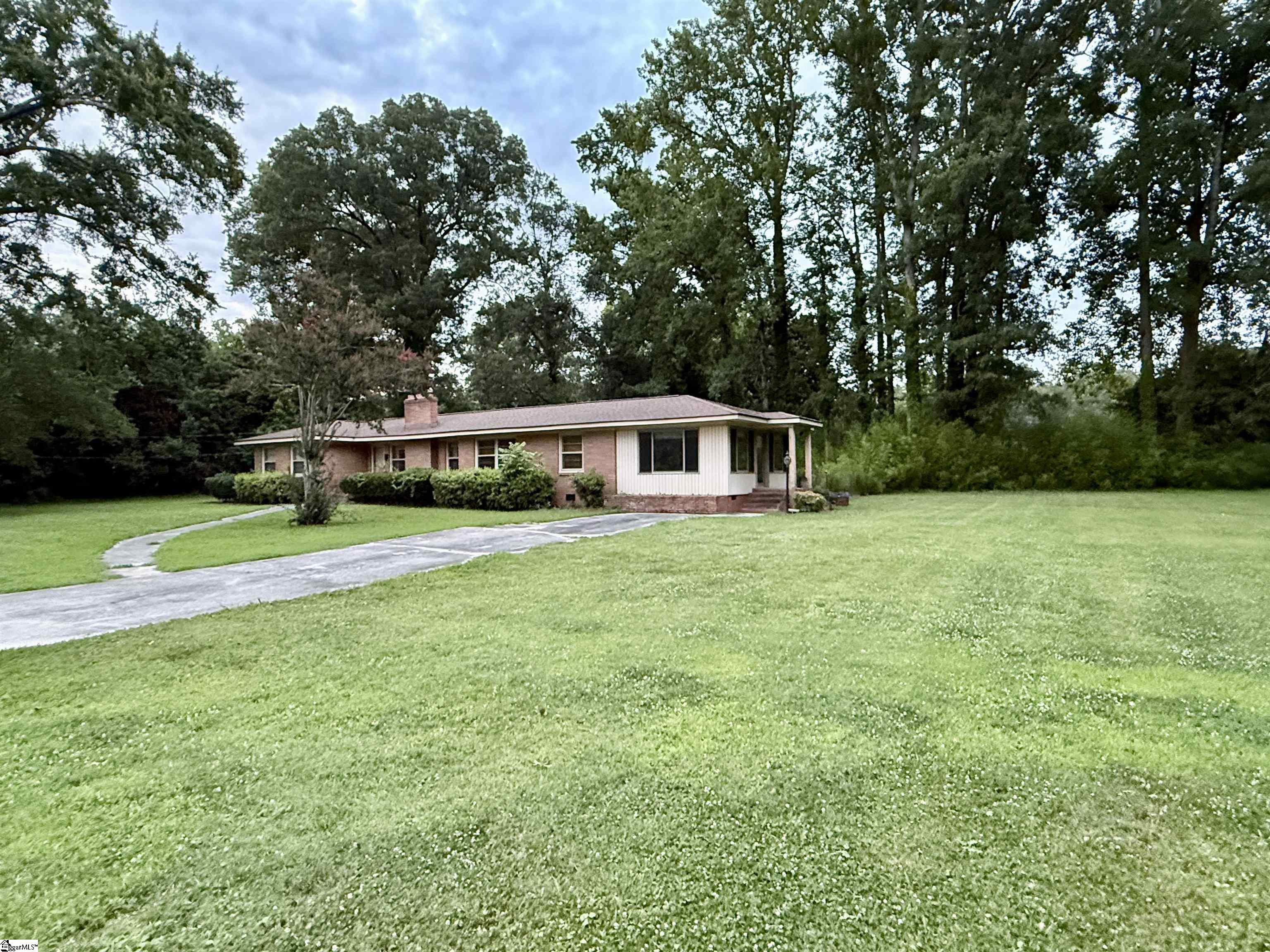 105 Ansel Drive Clinton, SC 29325