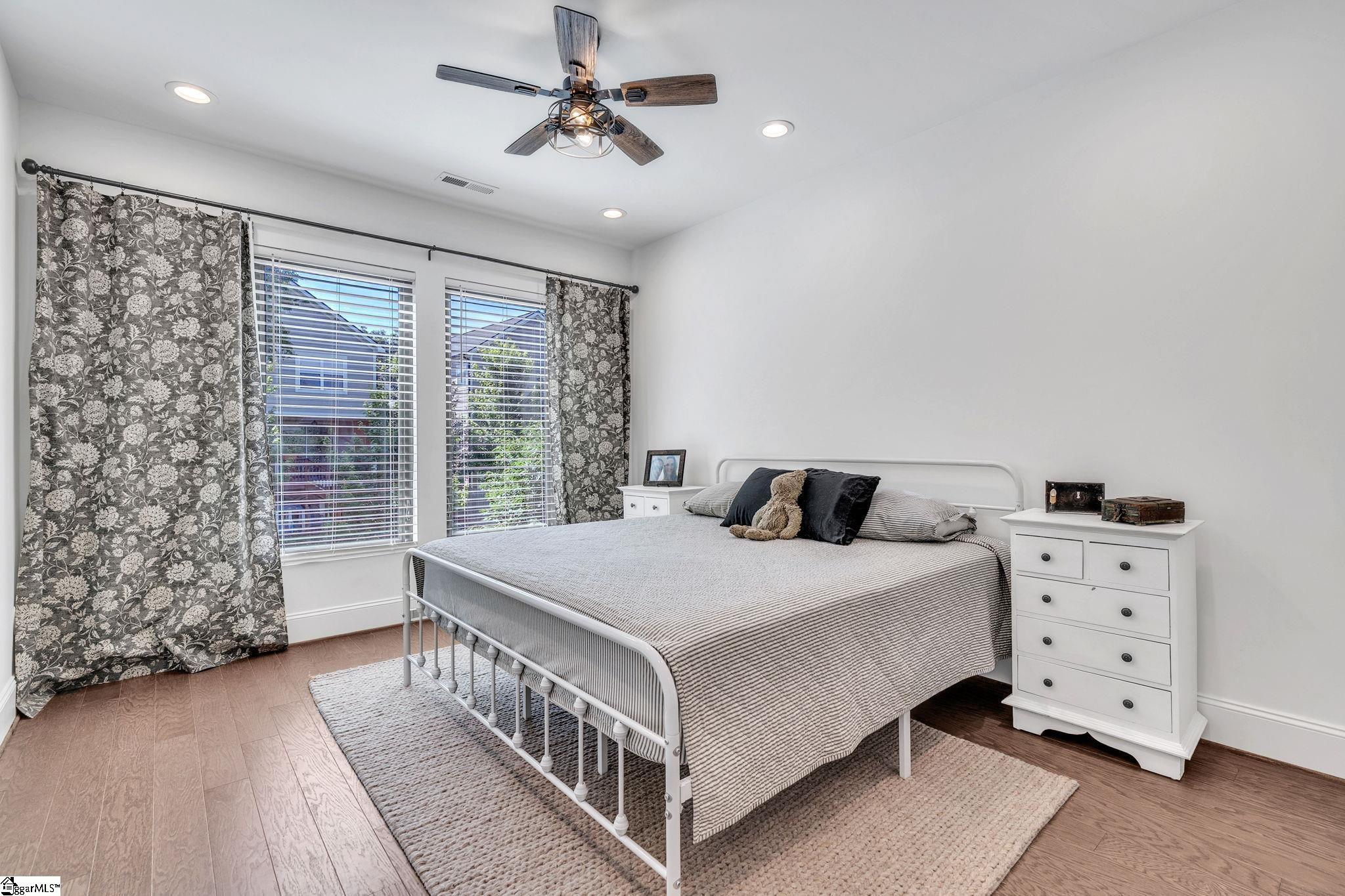 21 Conwell Street Greenville, SC 29601
