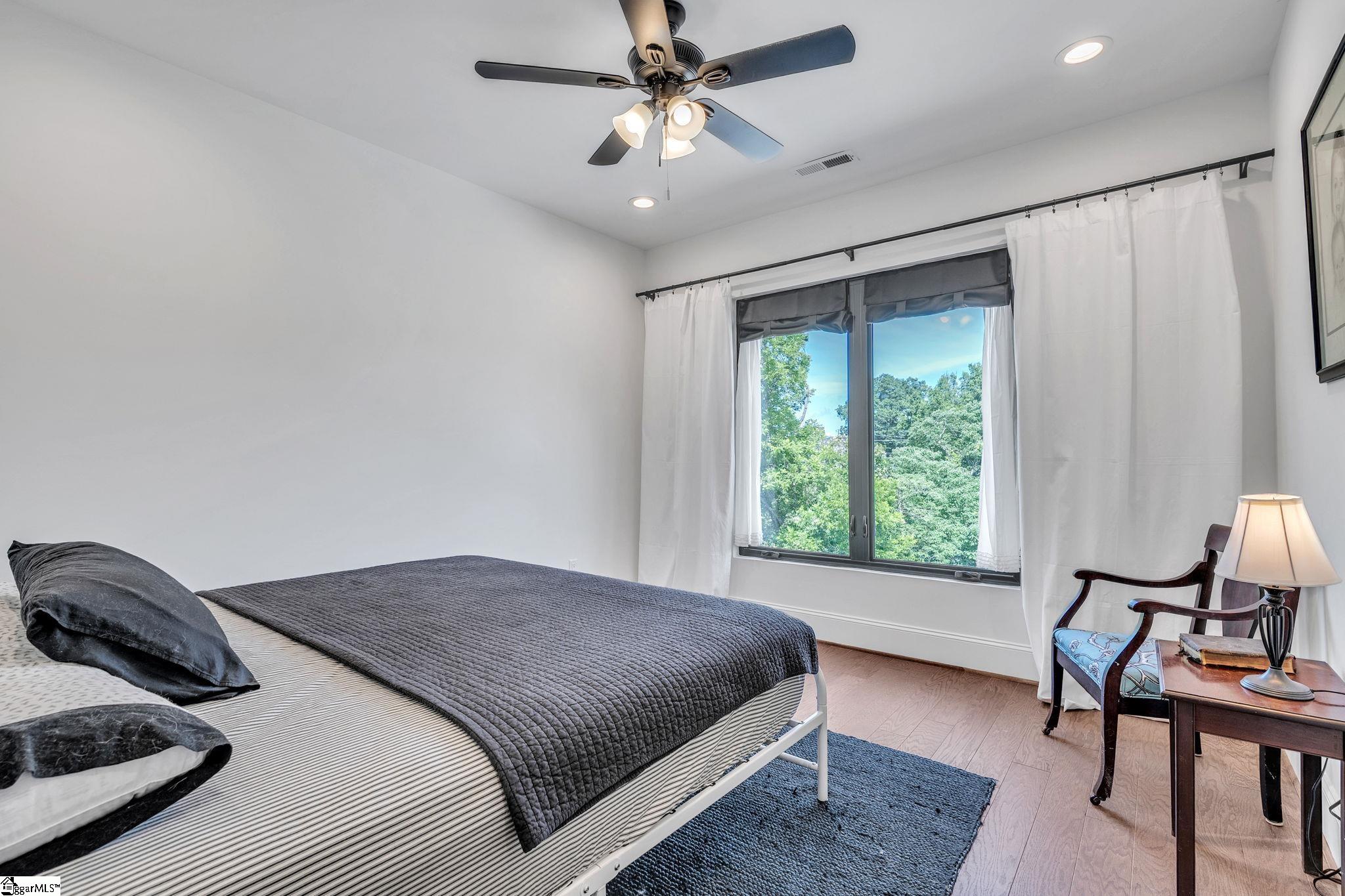 21 Conwell Street Greenville, SC 29601