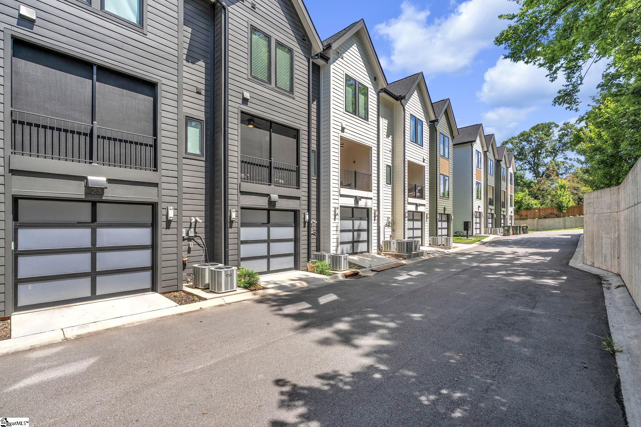21 Conwell Street Greenville, SC 29601