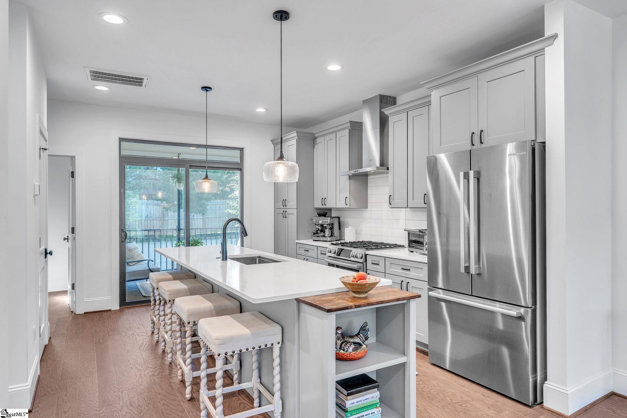 21 Conwell Street Greenville, SC 29601