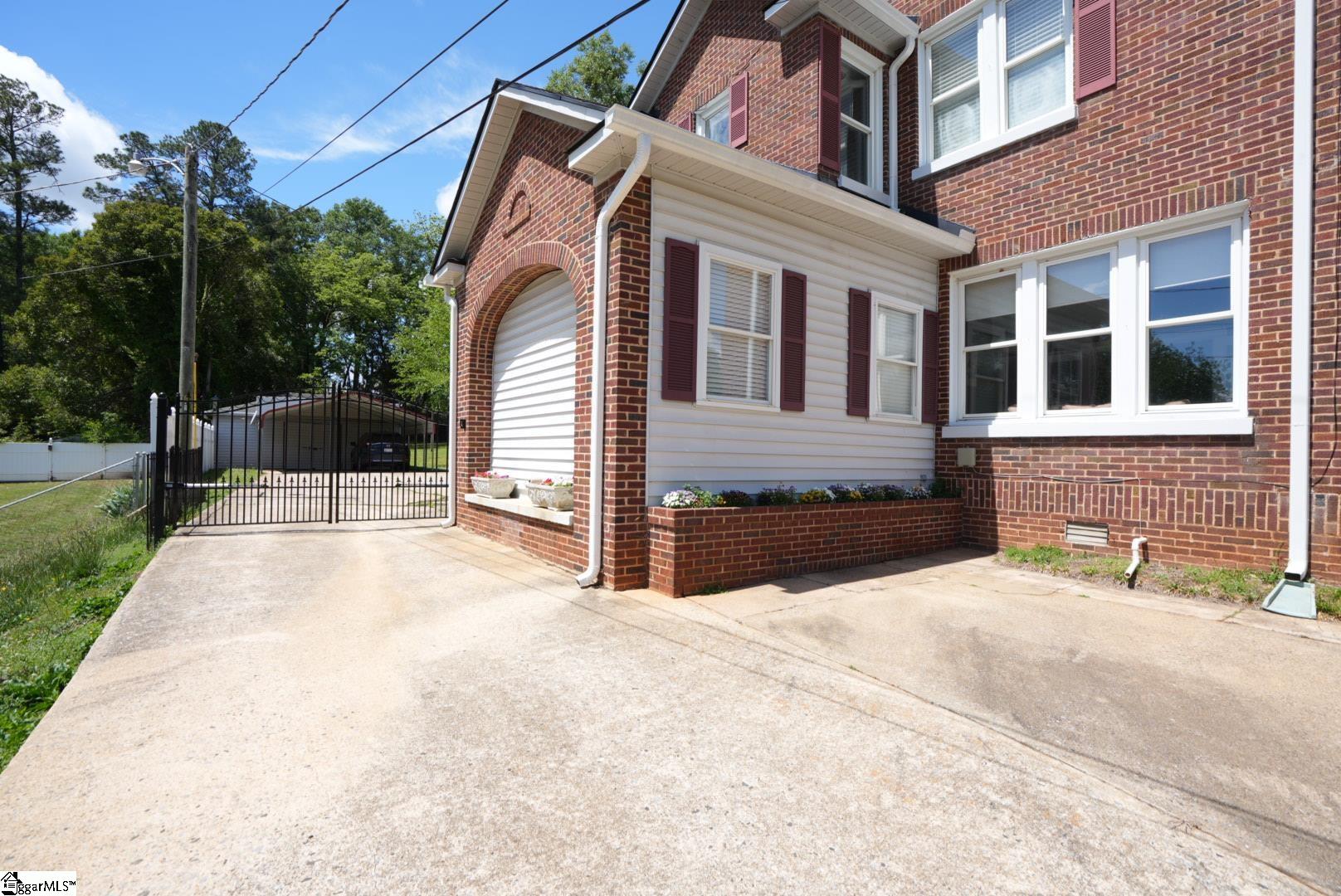 906 College Drive Gaffney, SC 29340