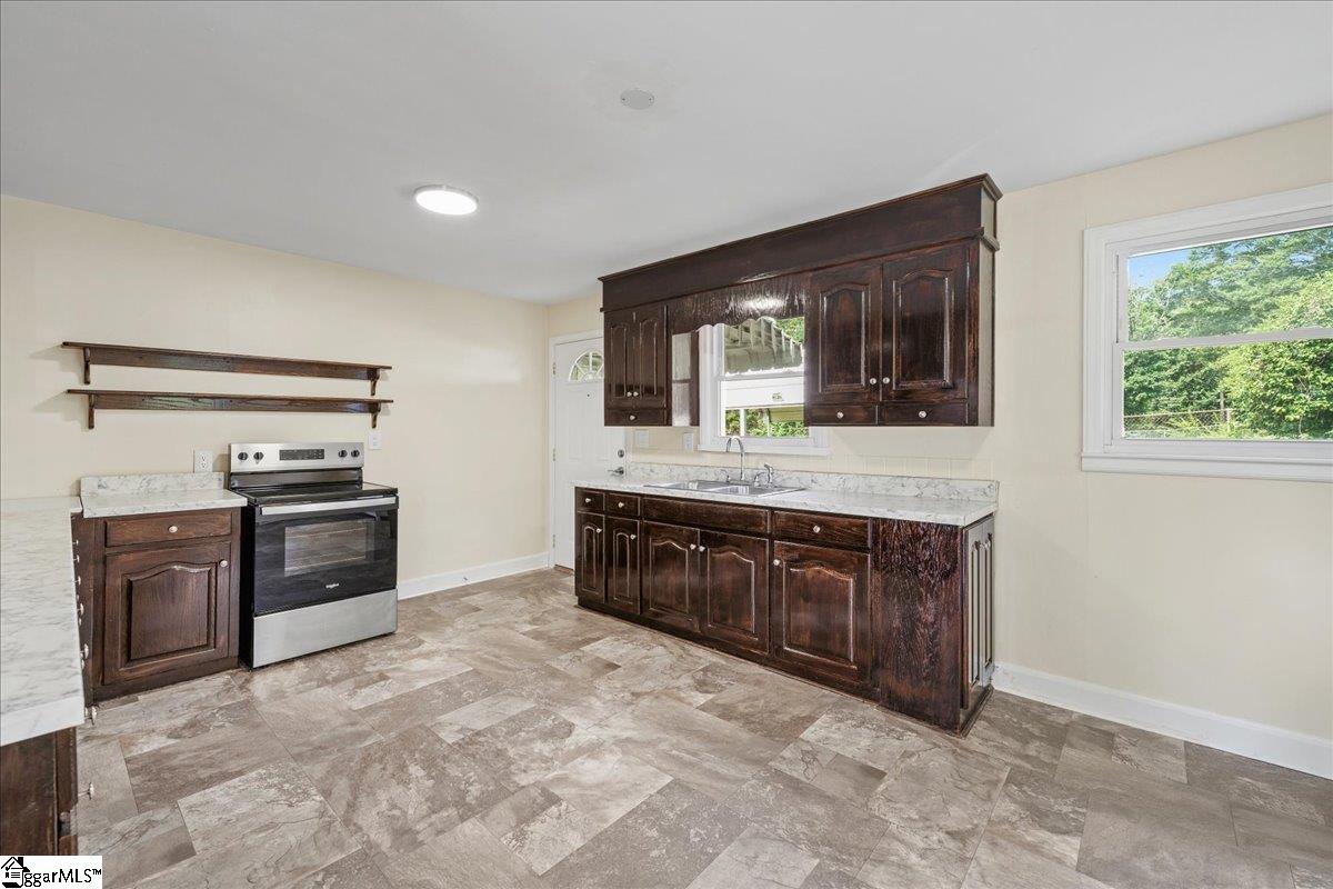 108 Valley Drive Greer, SC 29651