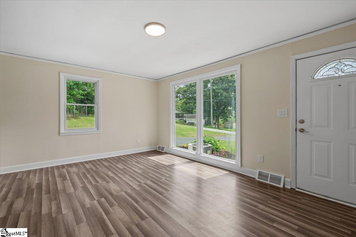 108 Valley Drive Greer, SC 29651