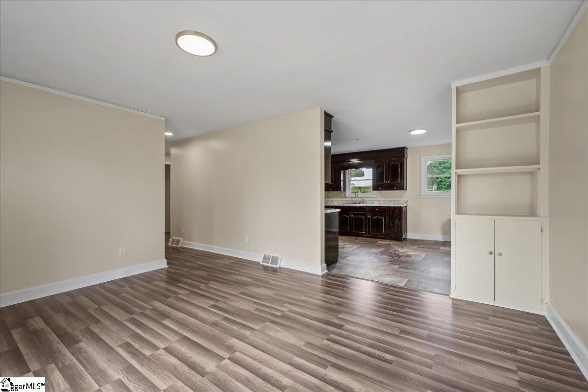 108 Valley Drive Greer, SC 29651