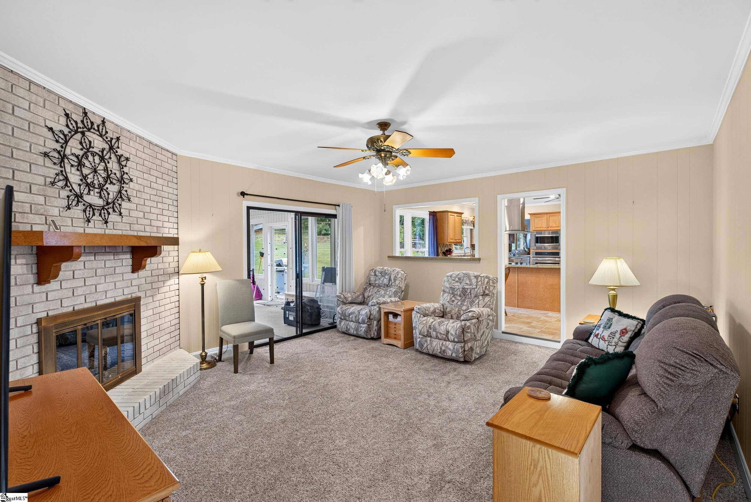 208 Holly Road Taylors, SC 29687