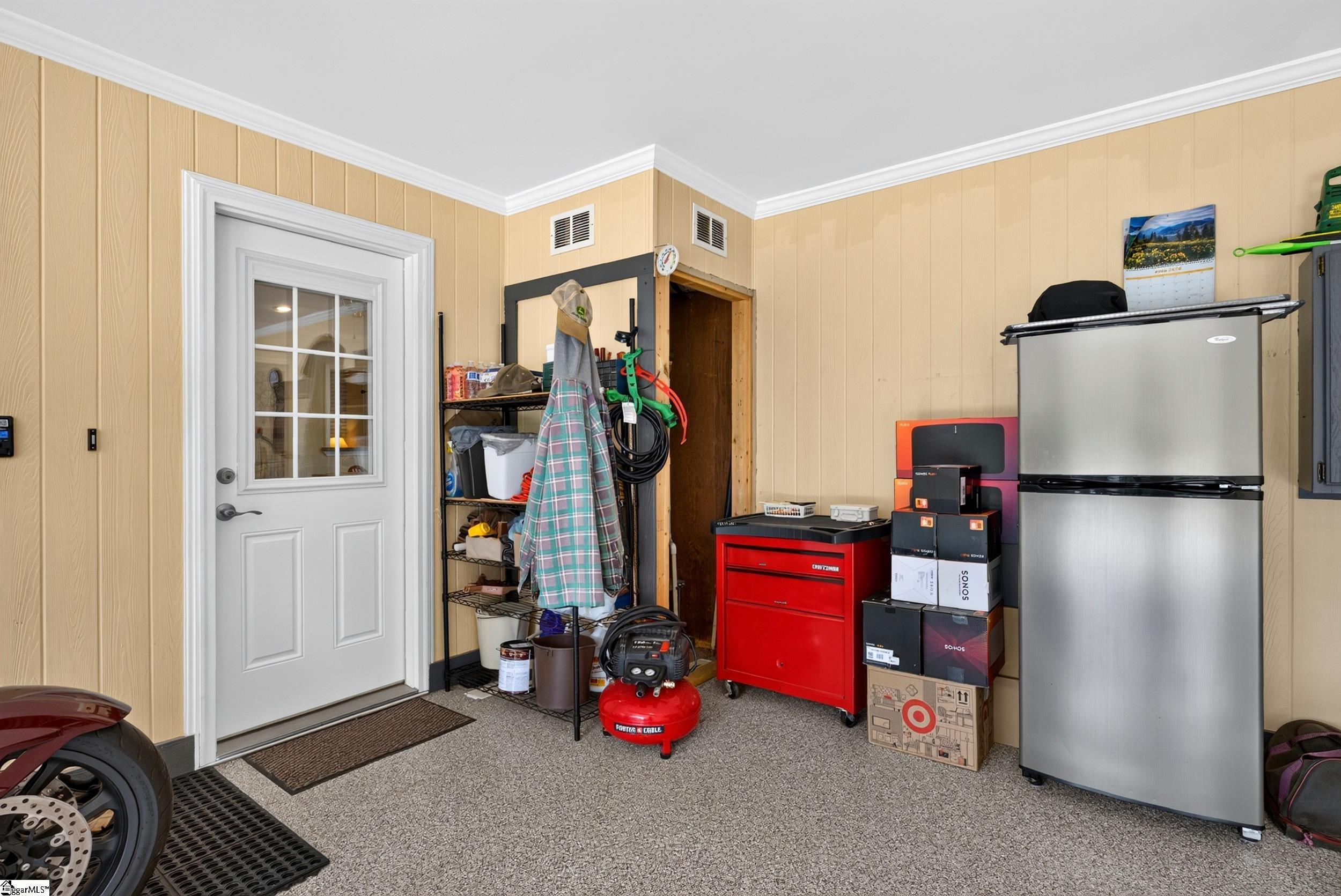 208 Holly Road Taylors, SC 29687