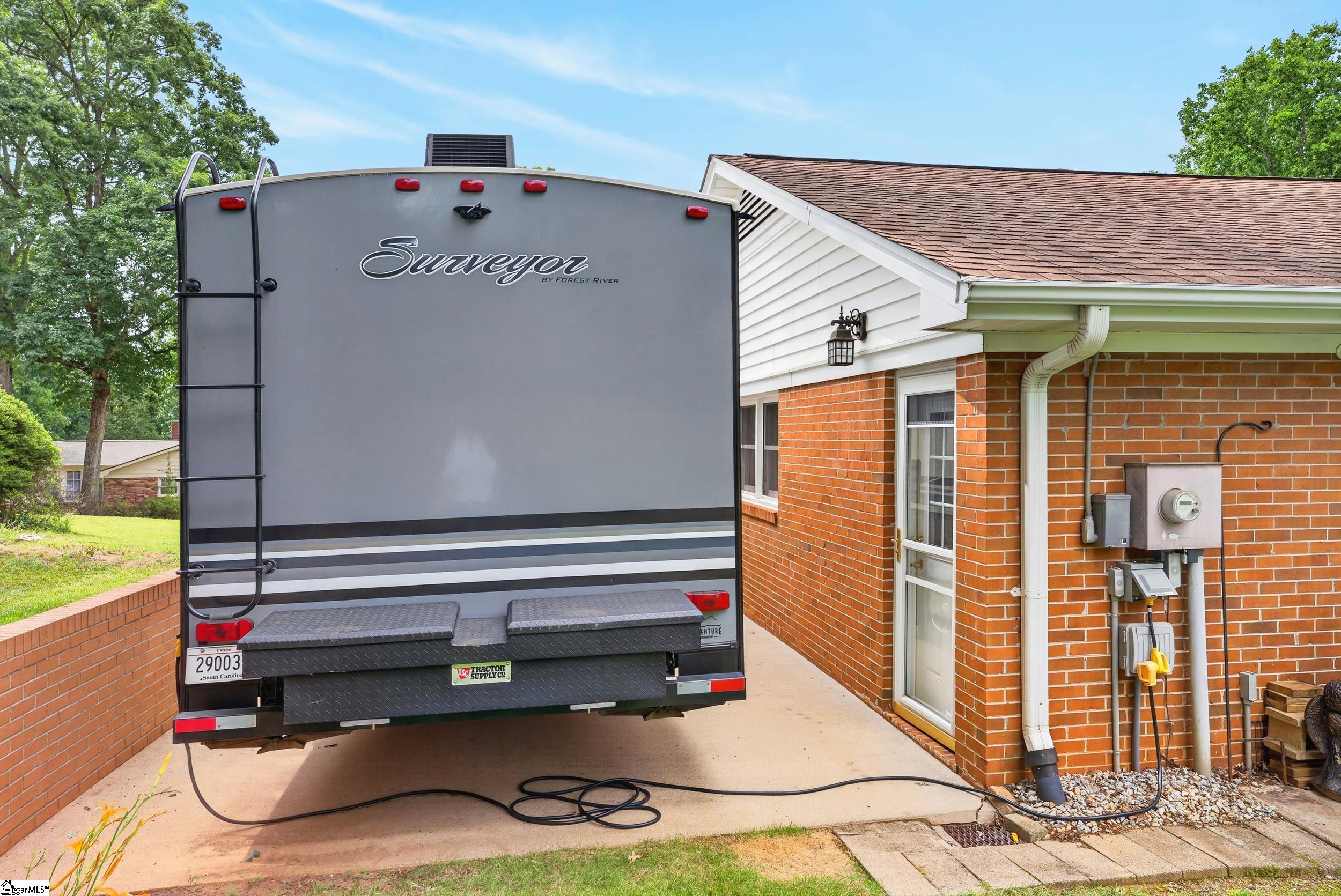 208 Holly Road Taylors, SC 29687