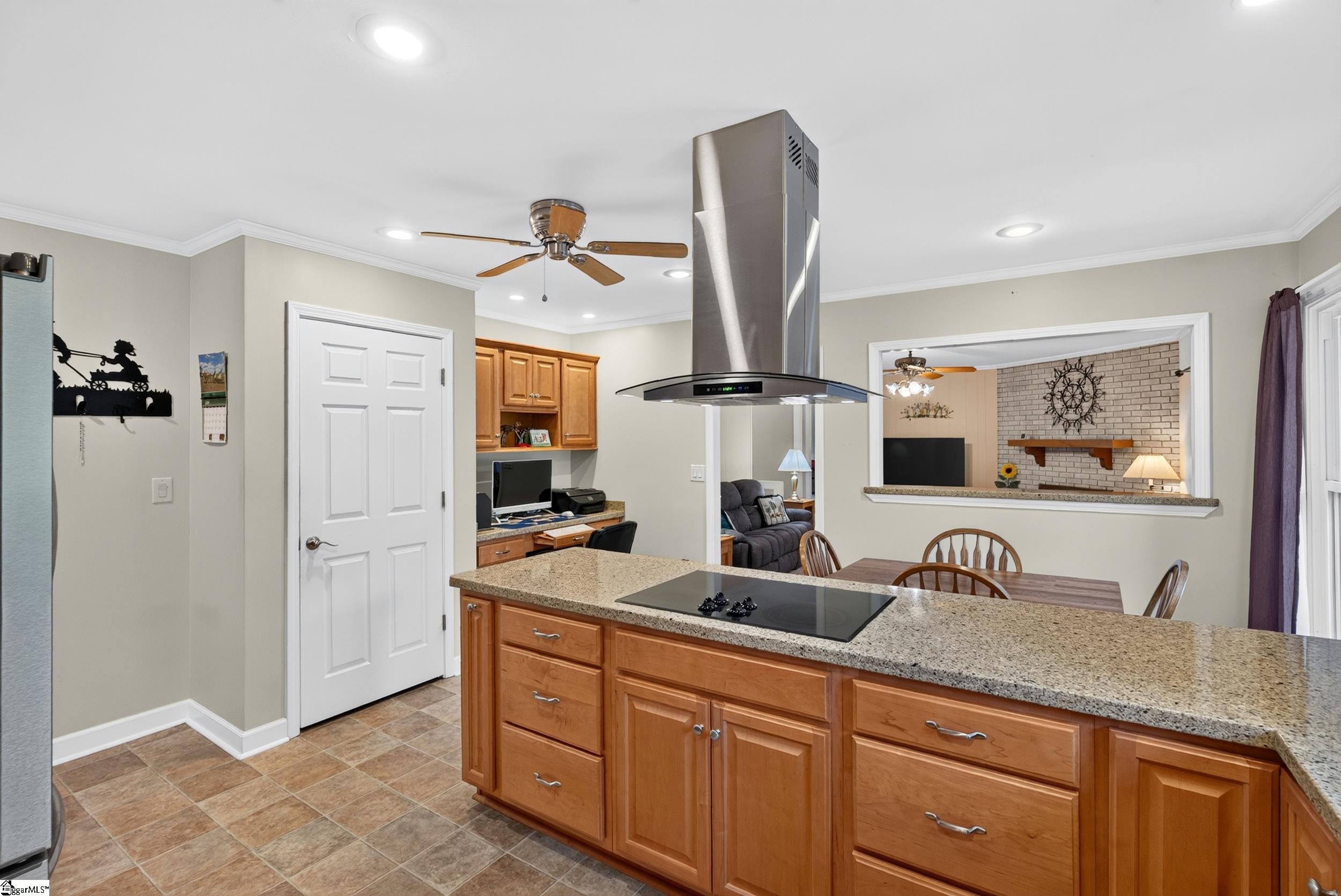 208 Holly Road Taylors, SC 29687