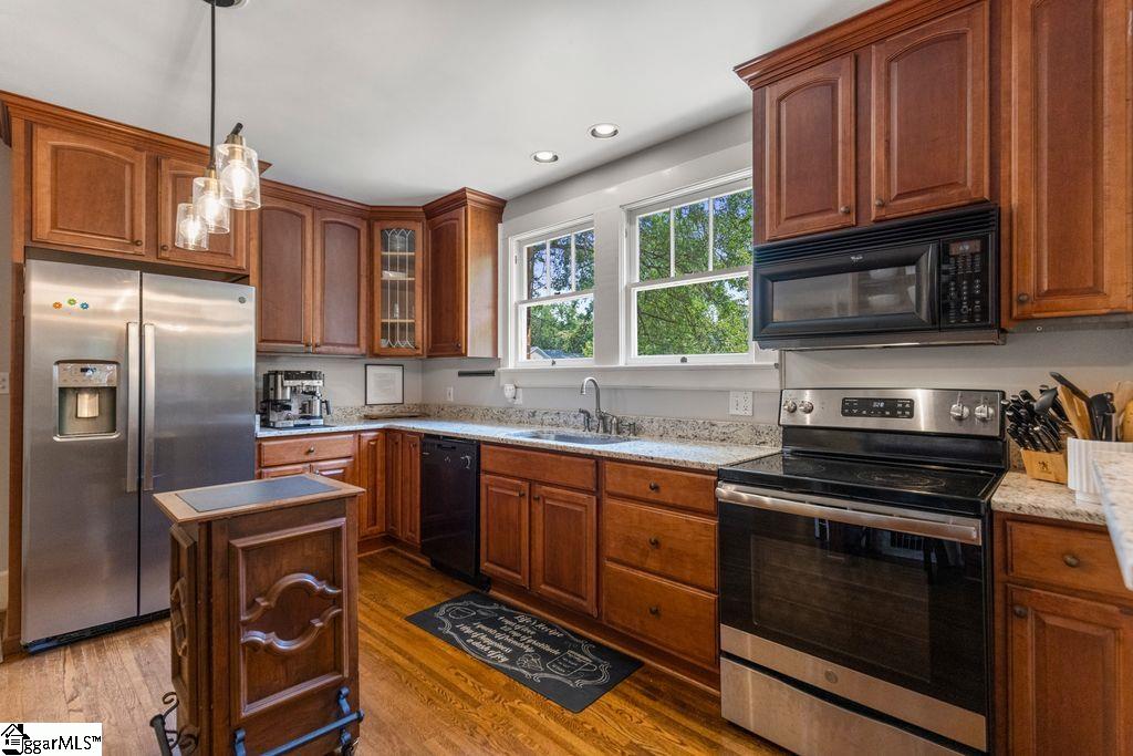 29 McAdoo Avenue Greenville, SC 29607