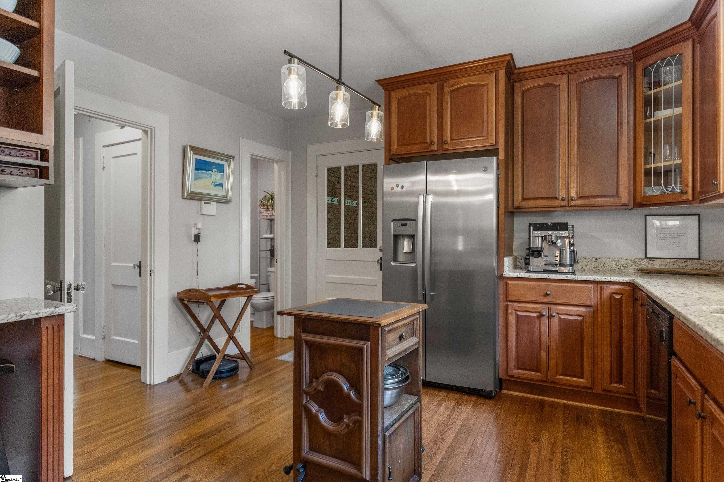 29 McAdoo Avenue Greenville, SC 29607