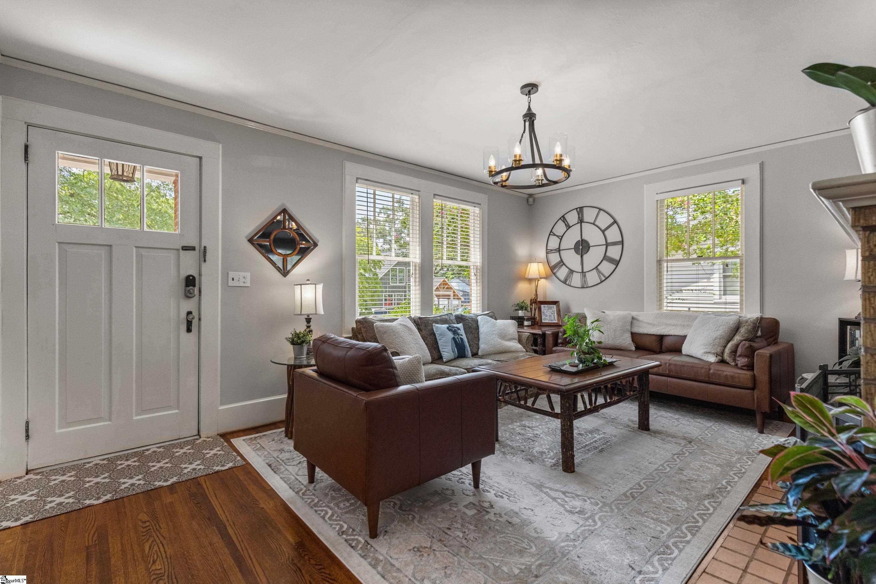 29 McAdoo Avenue Greenville, SC 29607