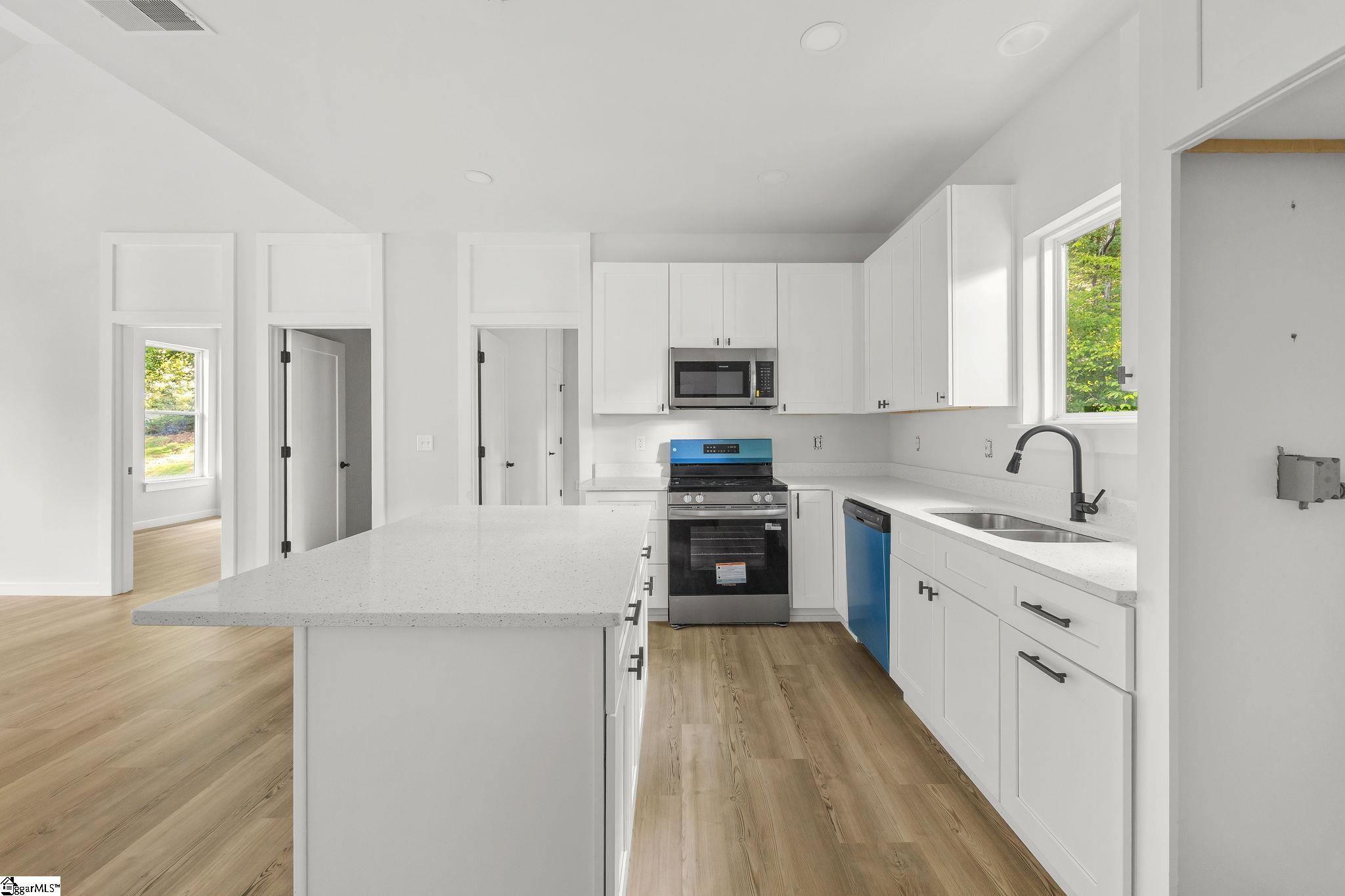502 Wren Drive Westminster, SC 29693