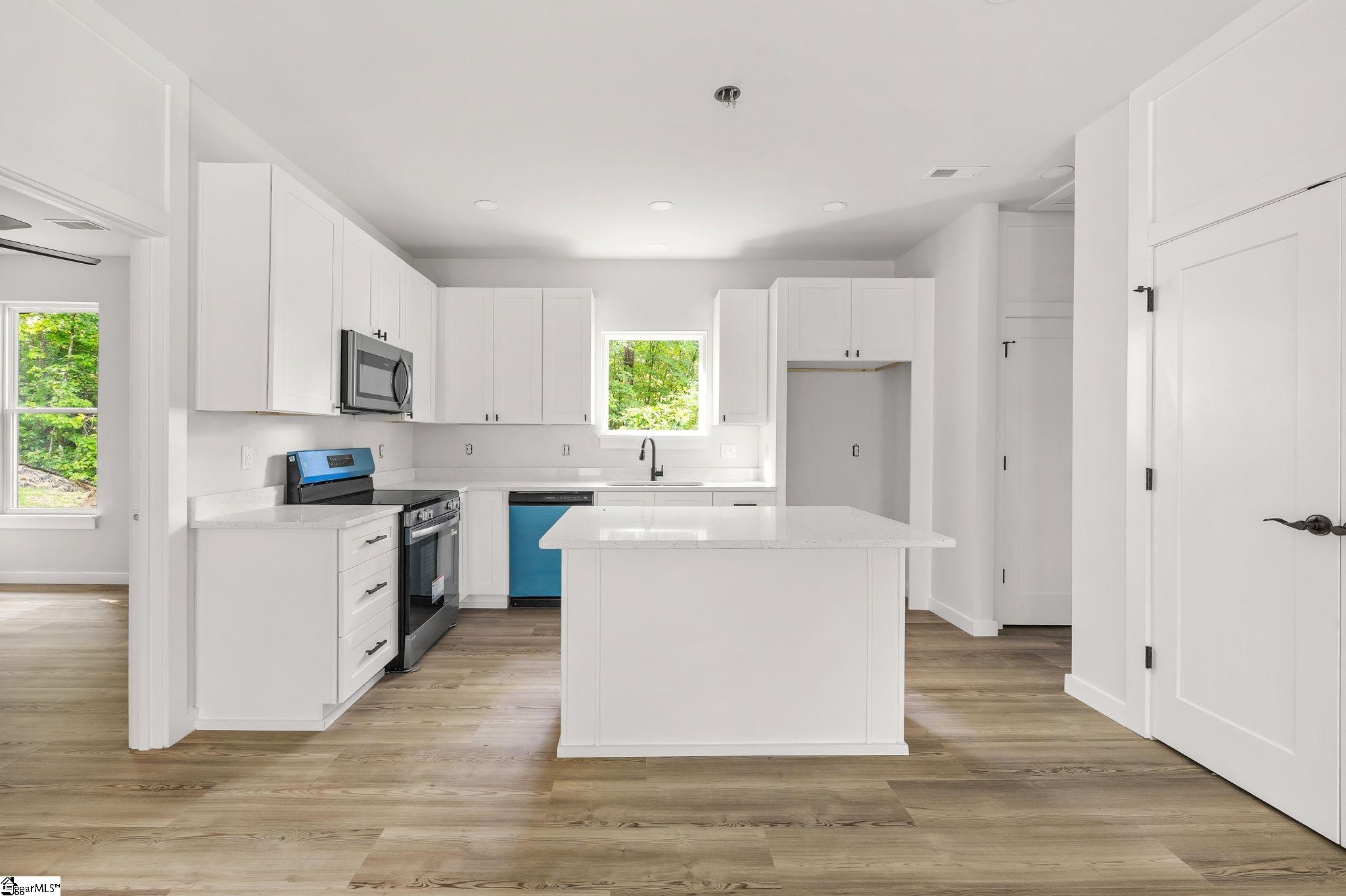 502 Wren Drive Westminster, SC 29693