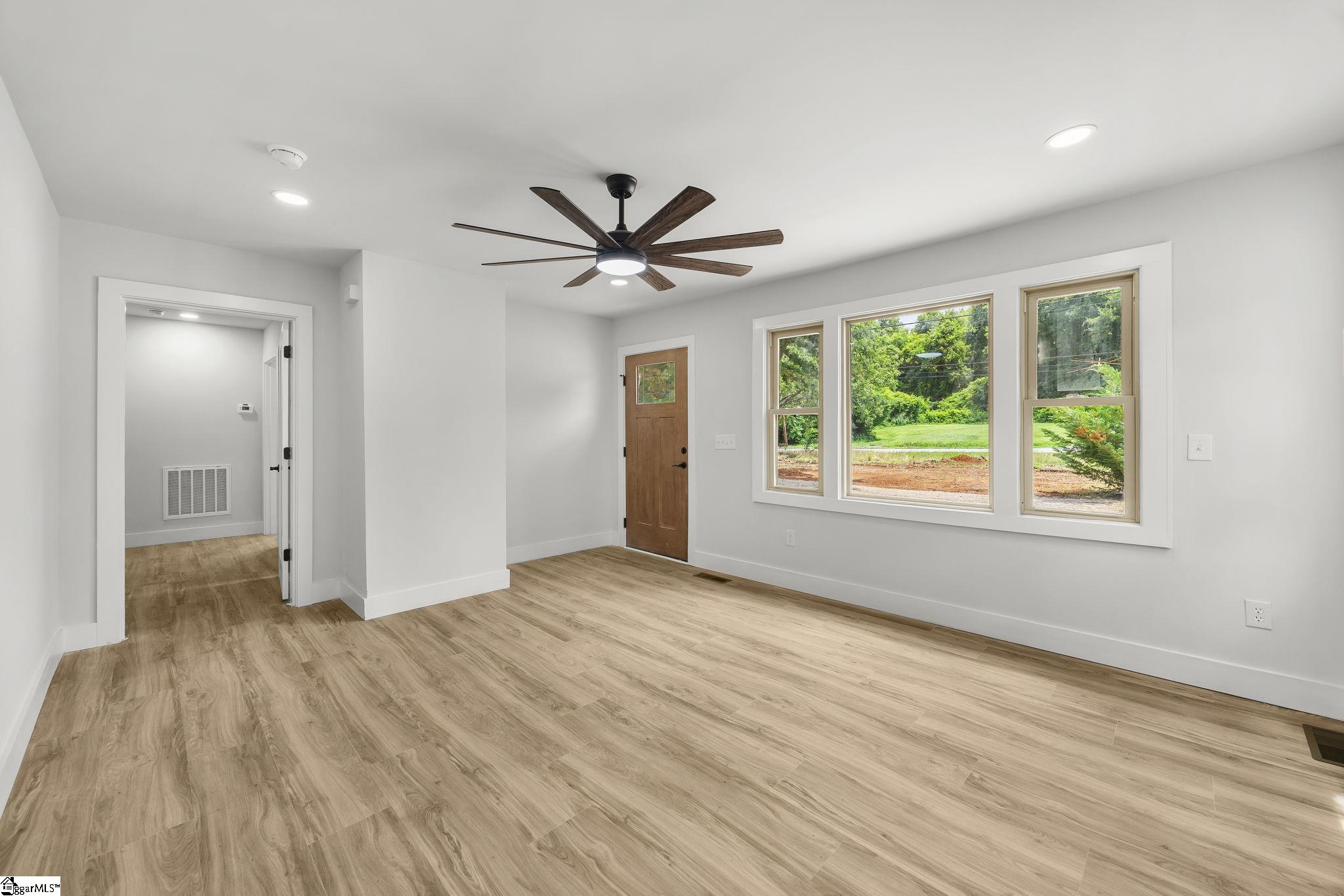 5497 Old Buncombe Road Greenville, SC 29609