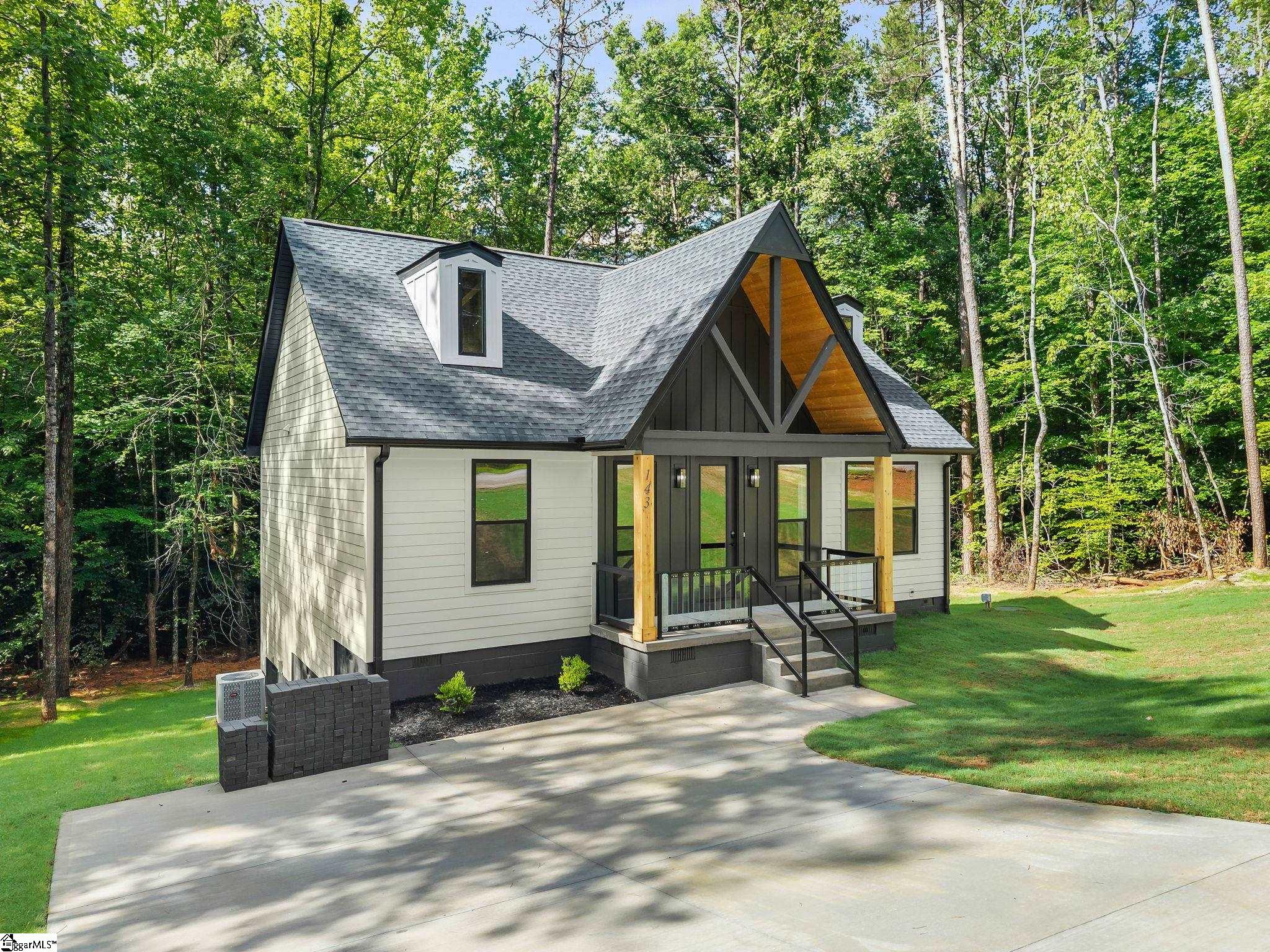 143 Nottingham Drive Westminster, SC 29693