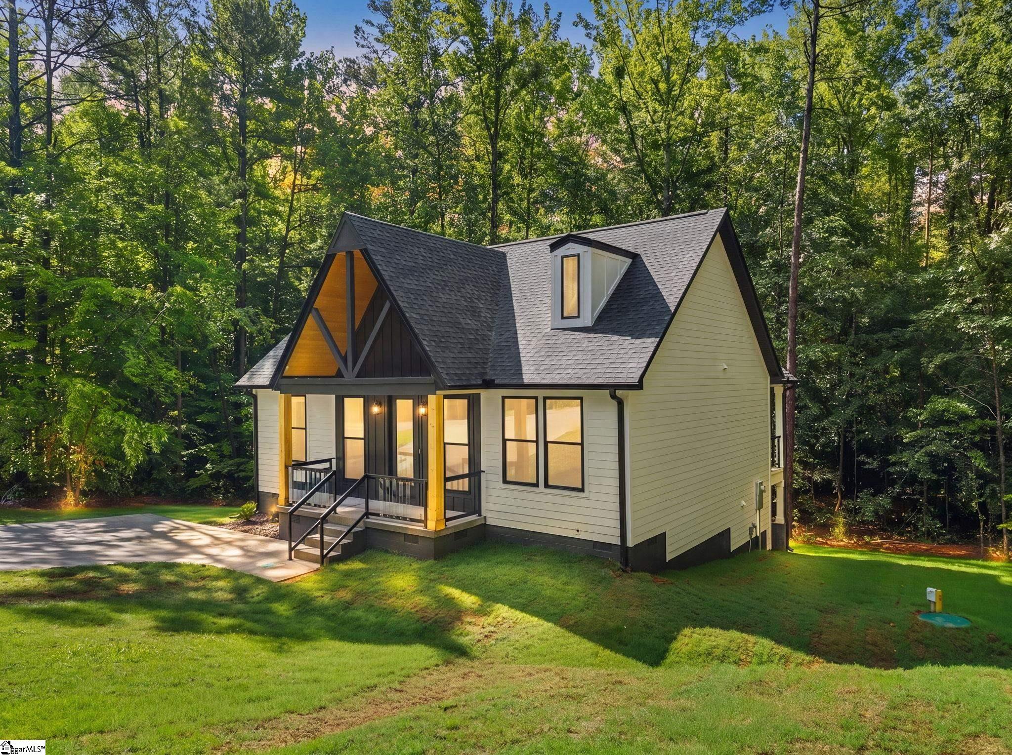 143 Nottingham Drive Westminster, SC 29693