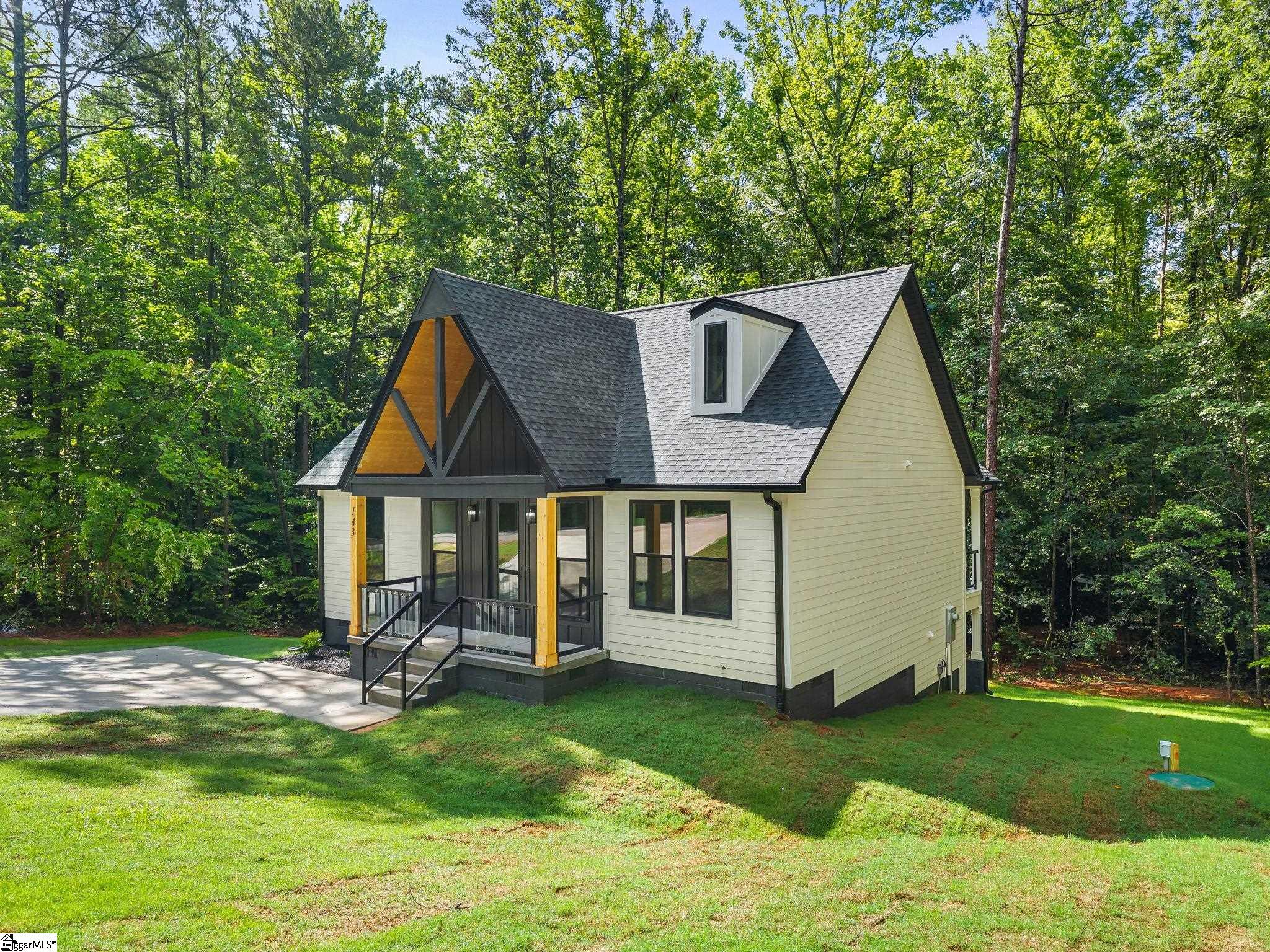 143 Nottingham Drive Westminster, SC 29693