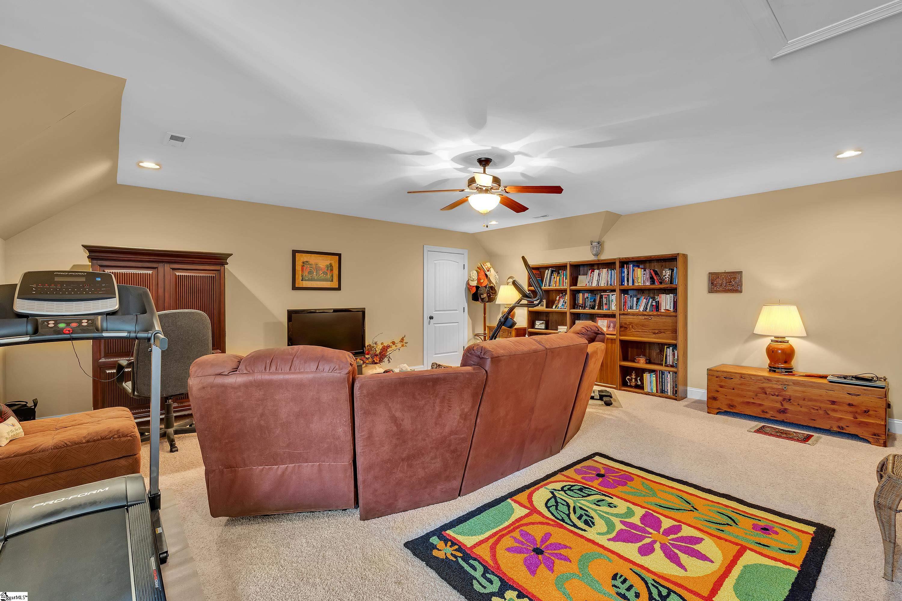 18 Worthington Court Simpsonville, SC 29681
