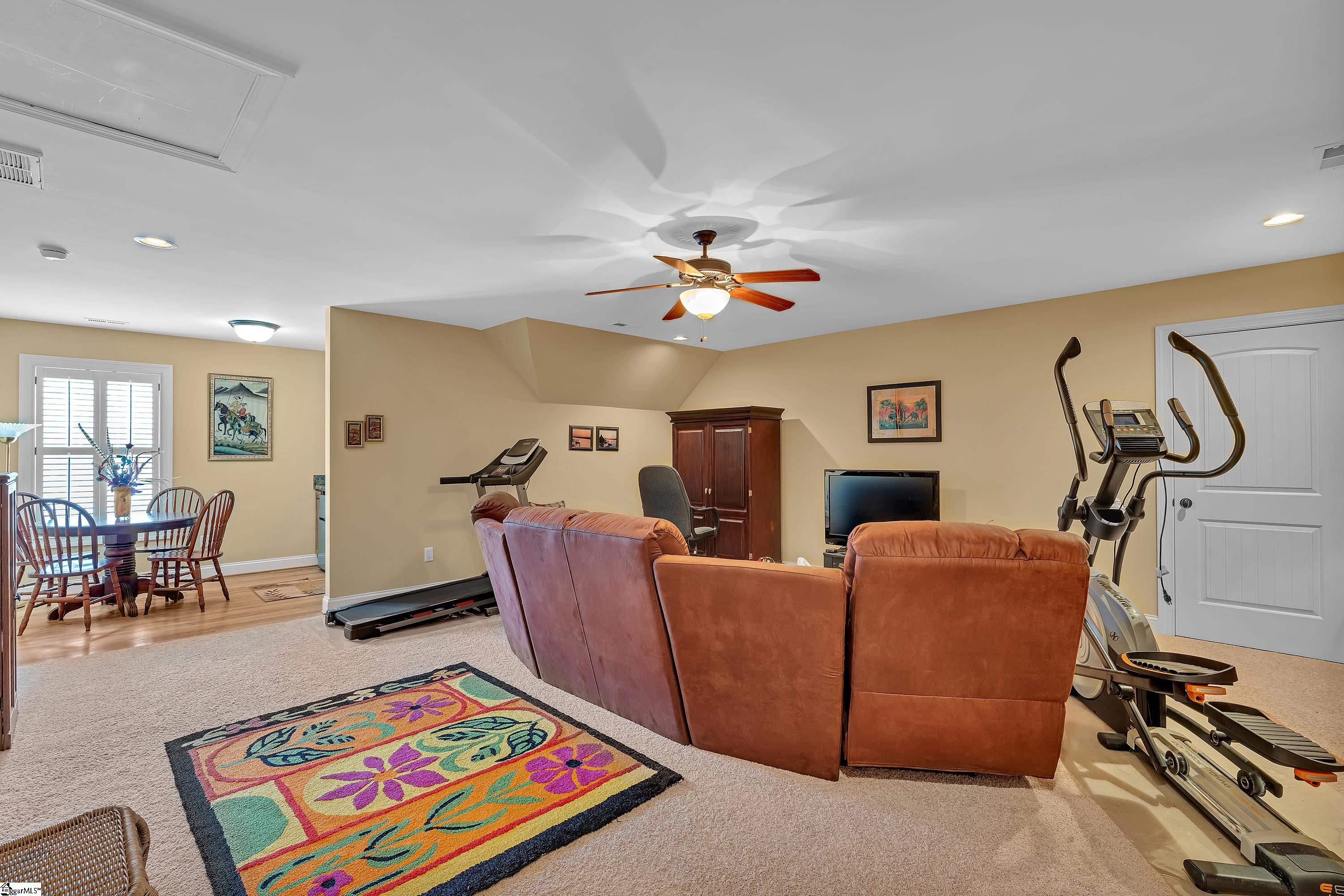 18 Worthington Court Simpsonville, SC 29681
