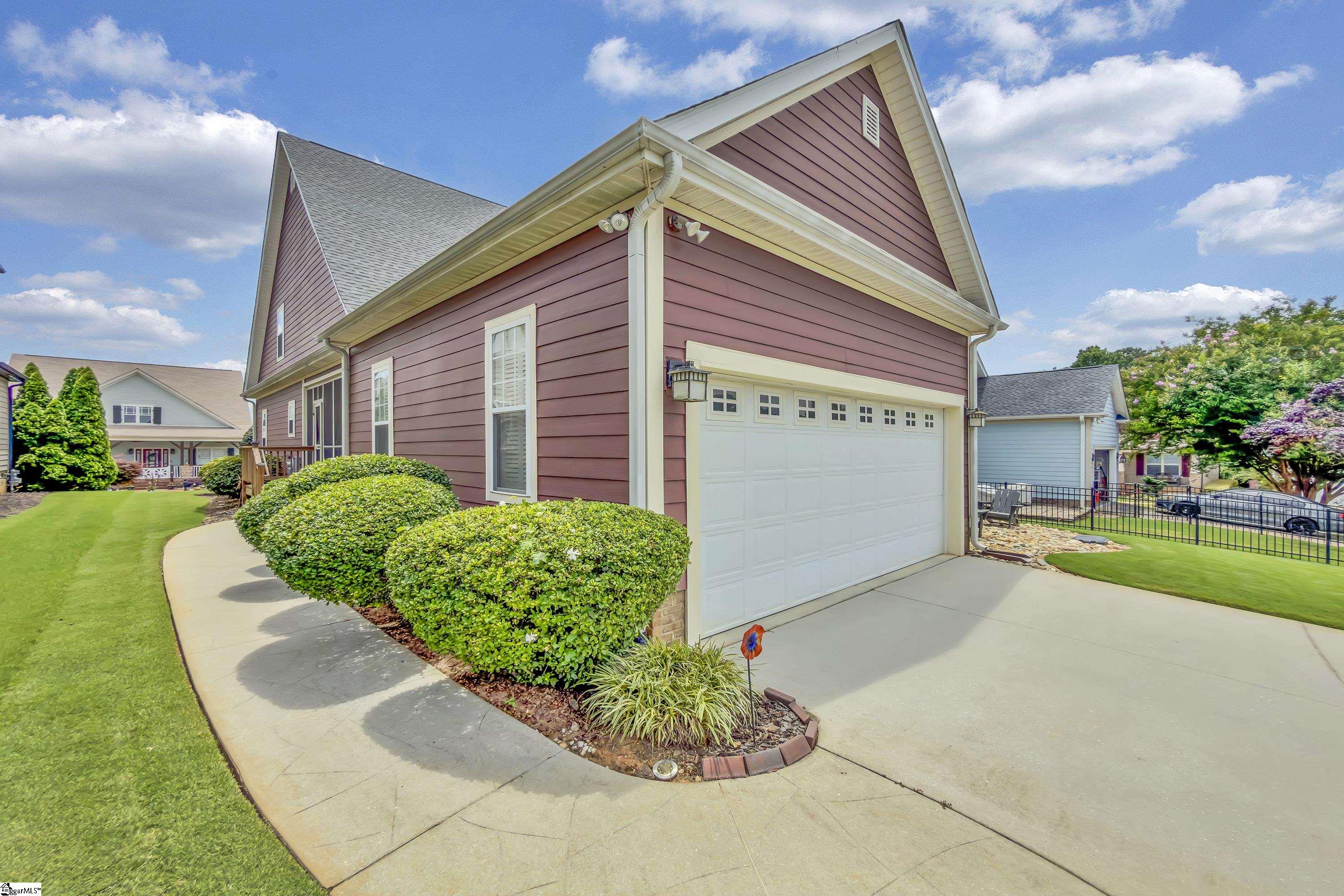 18 Worthington Court Simpsonville, SC 29681