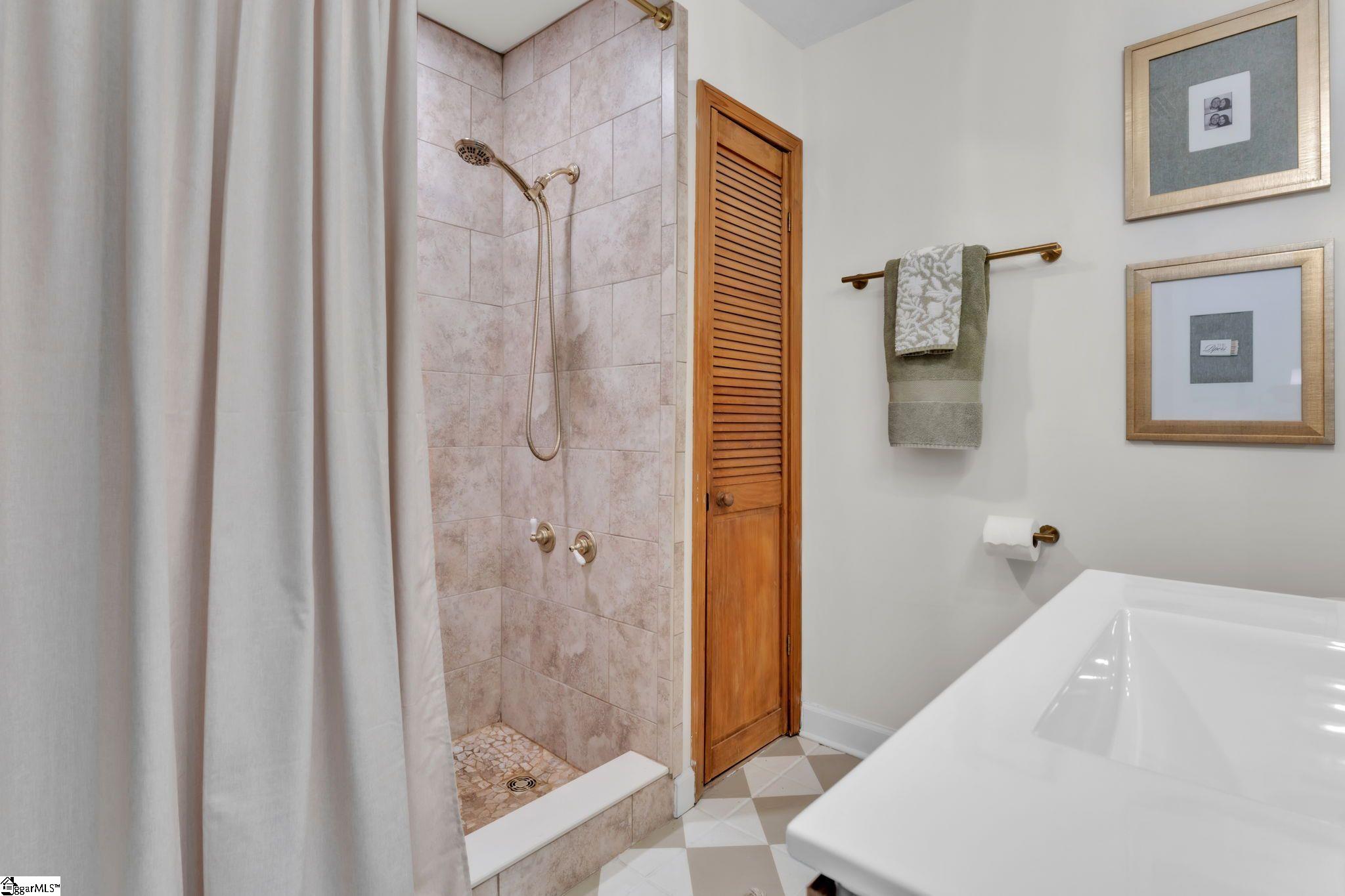 105 Azalea Court Greenville, SC 29615