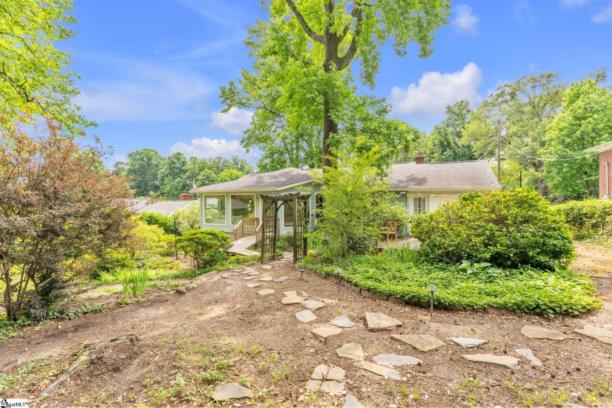 105 Azalea Court Greenville, SC 29615
