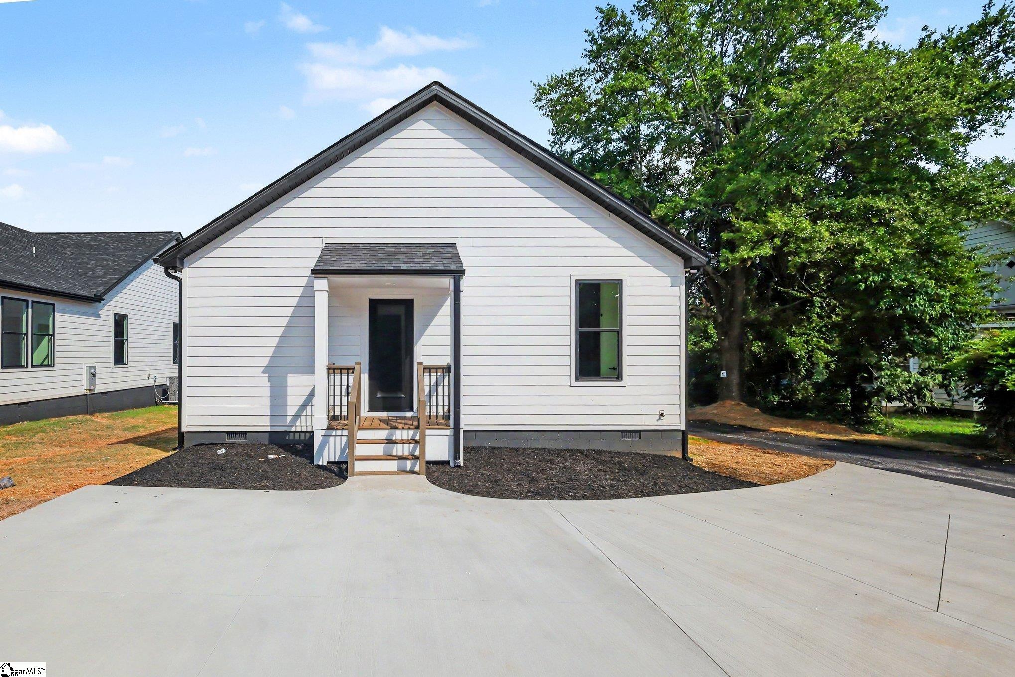 206 Liberty Drive Easley, SC 29640