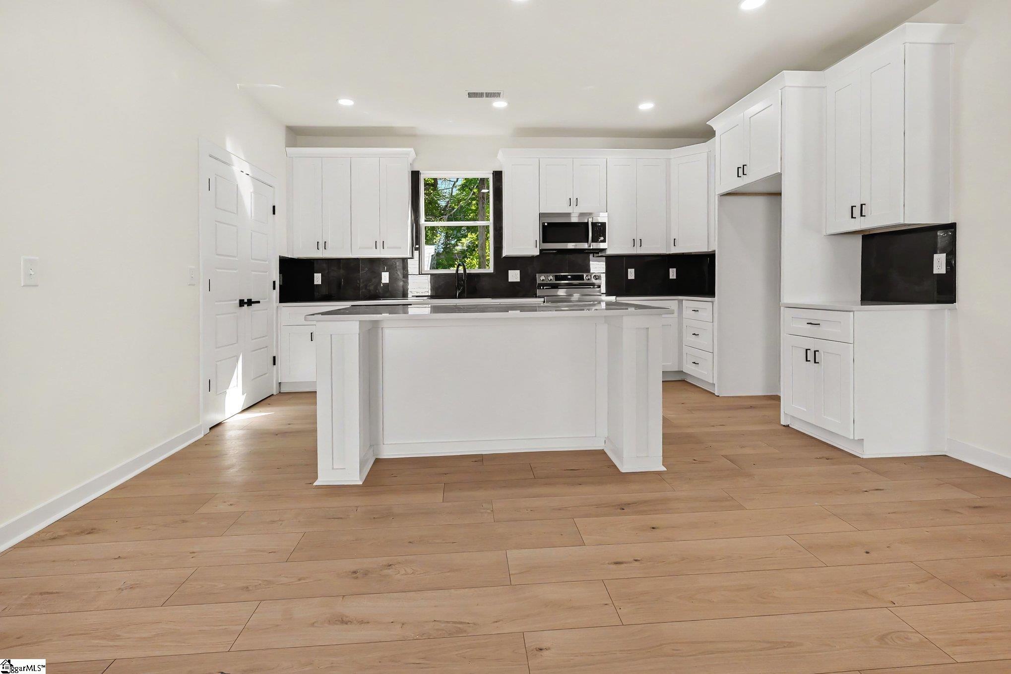 206 Liberty Drive Easley, SC 29640