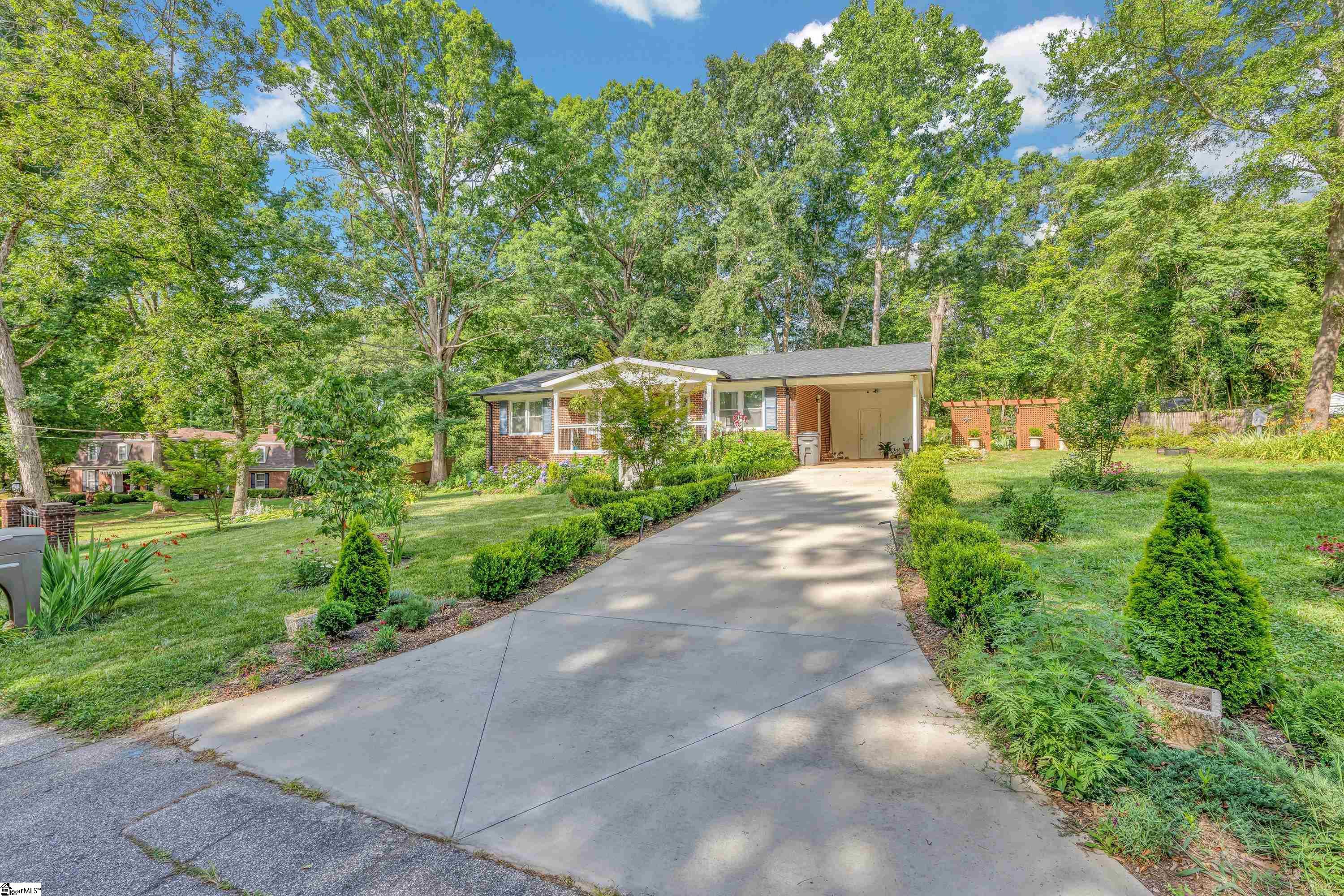 8 Ghana Drive Greenville, SC 29605