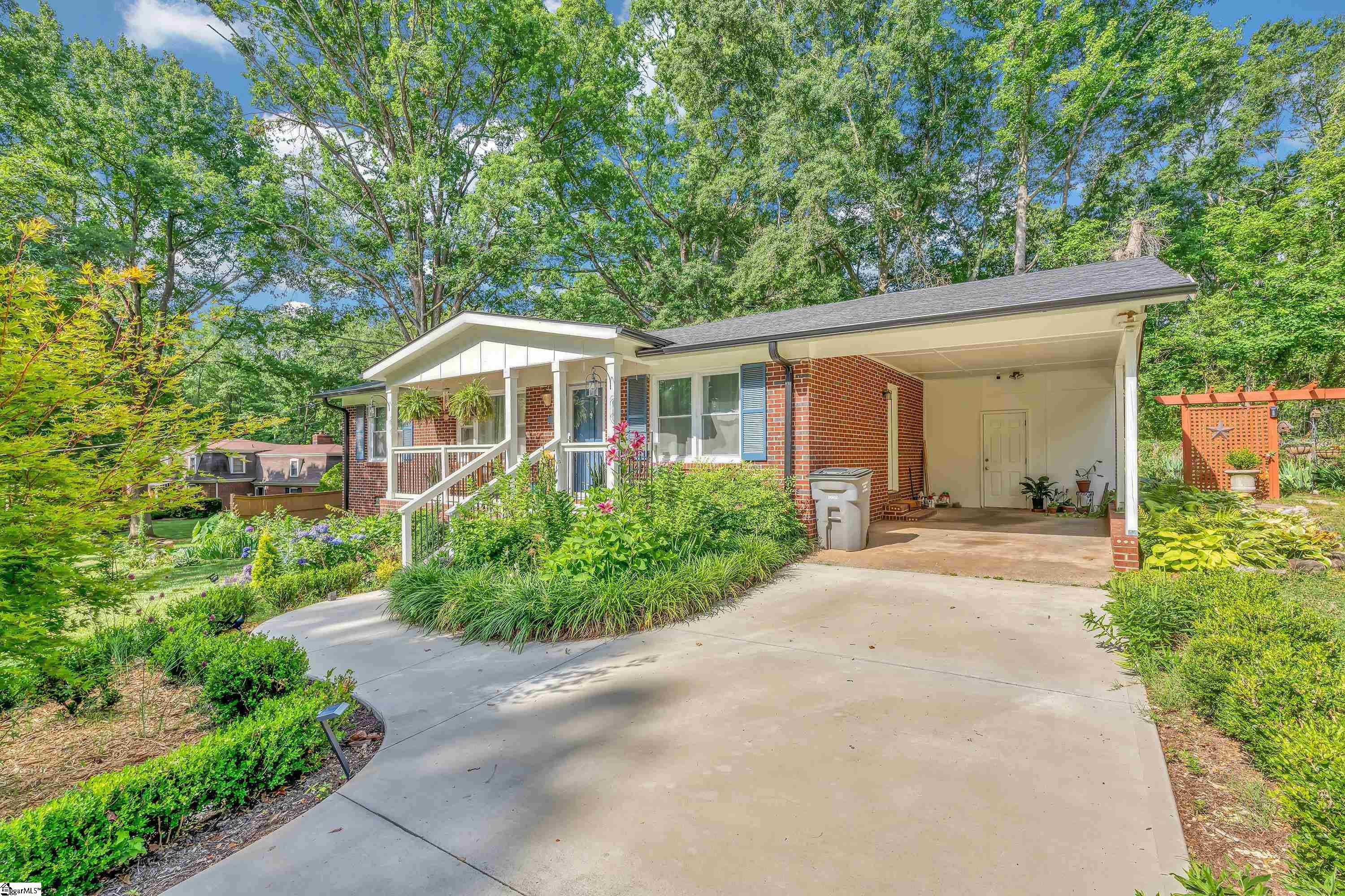 8 Ghana Drive Greenville, SC 29605