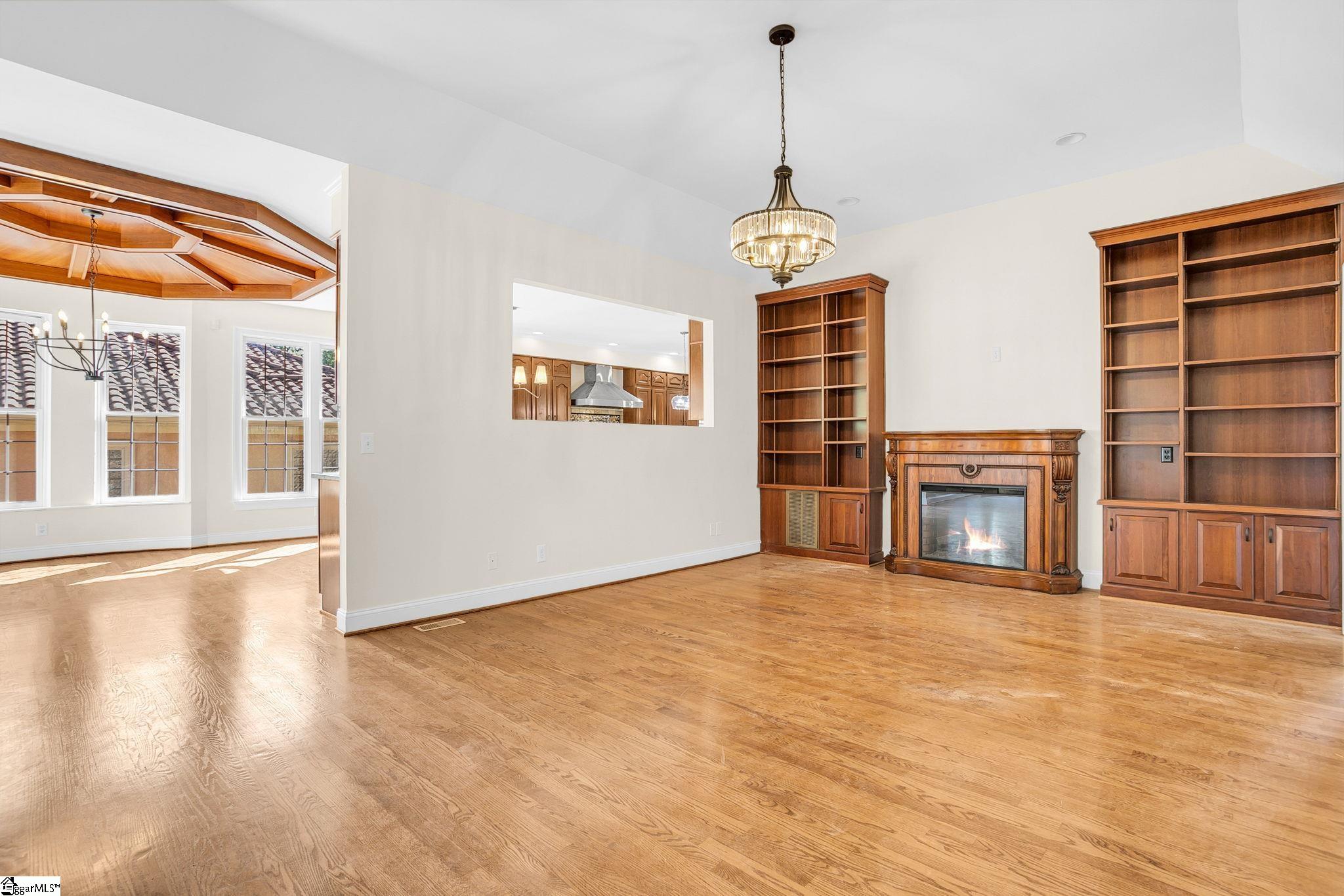 11 Country Squire Court Greenville, SC 29615