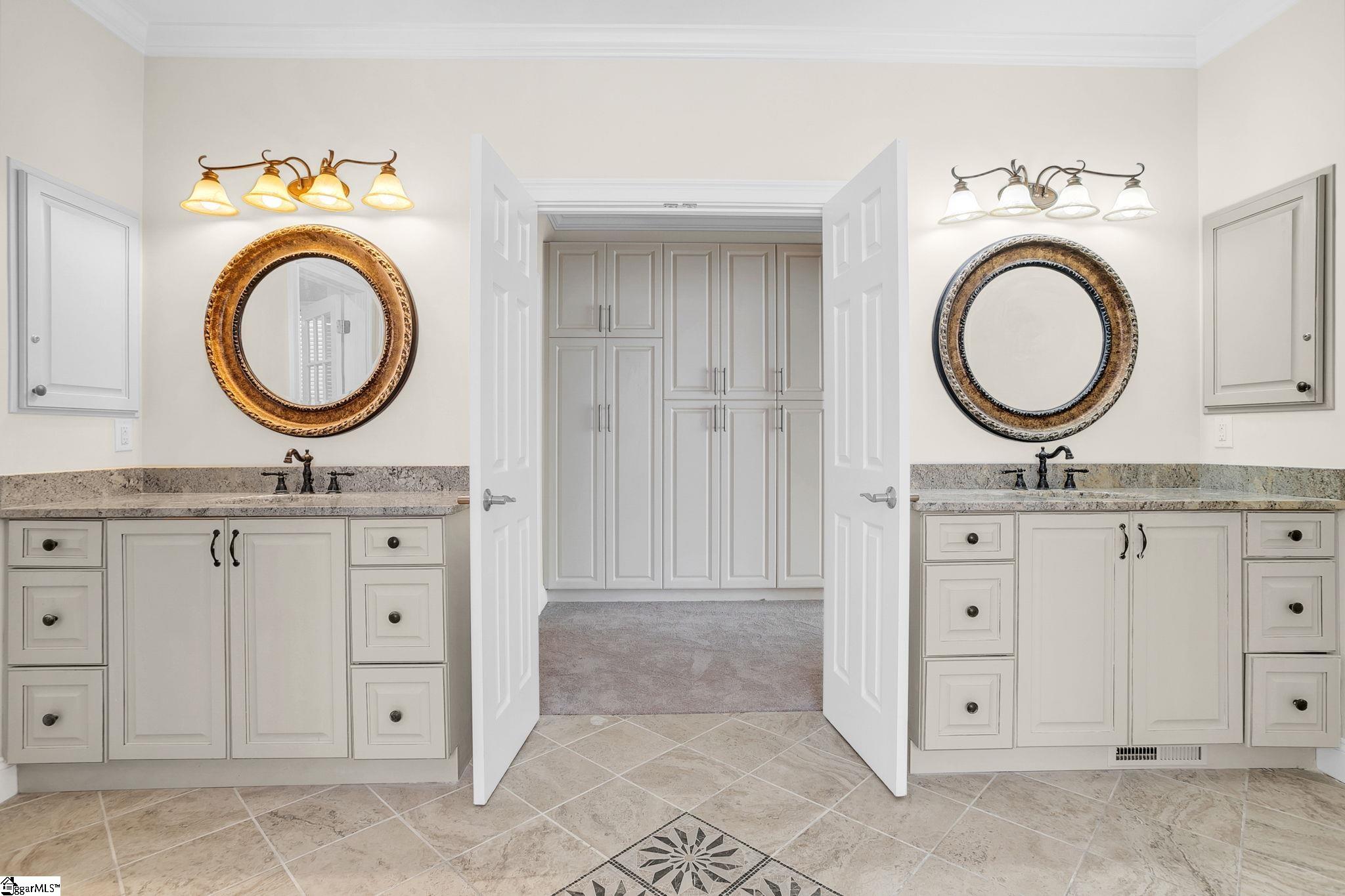 11 Country Squire Court Greenville, SC 29615