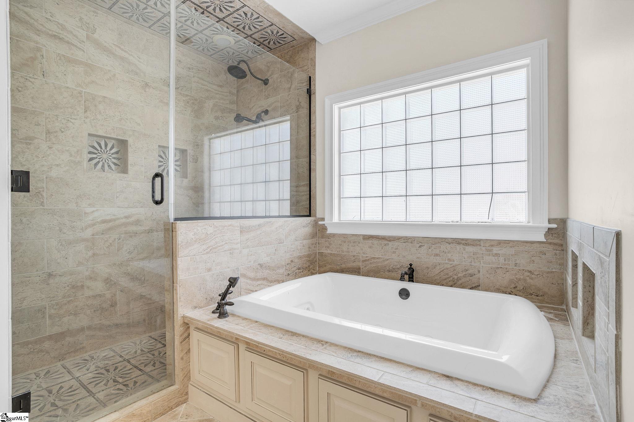 11 Country Squire Court Greenville, SC 29615