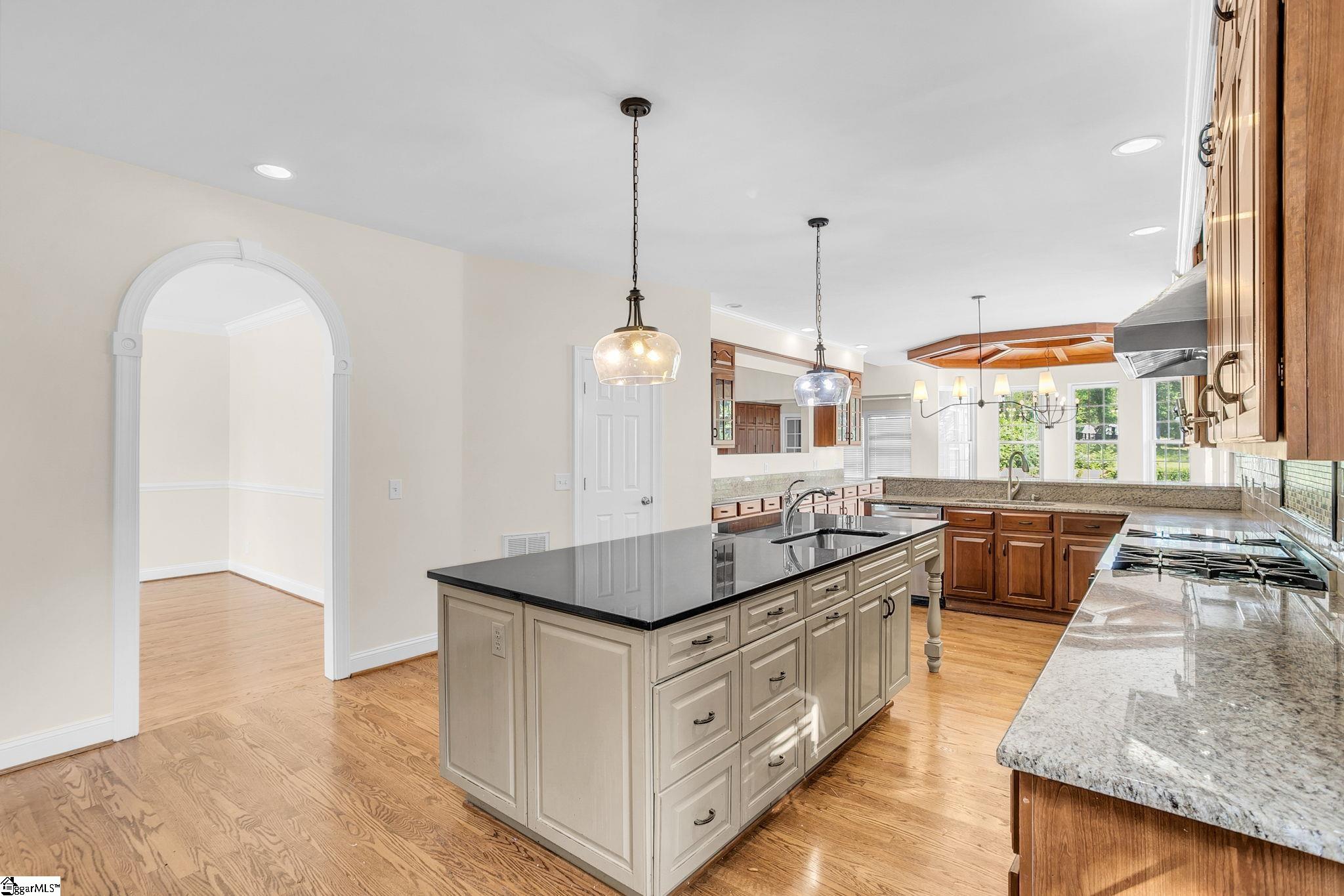 11 Country Squire Court Greenville, SC 29615