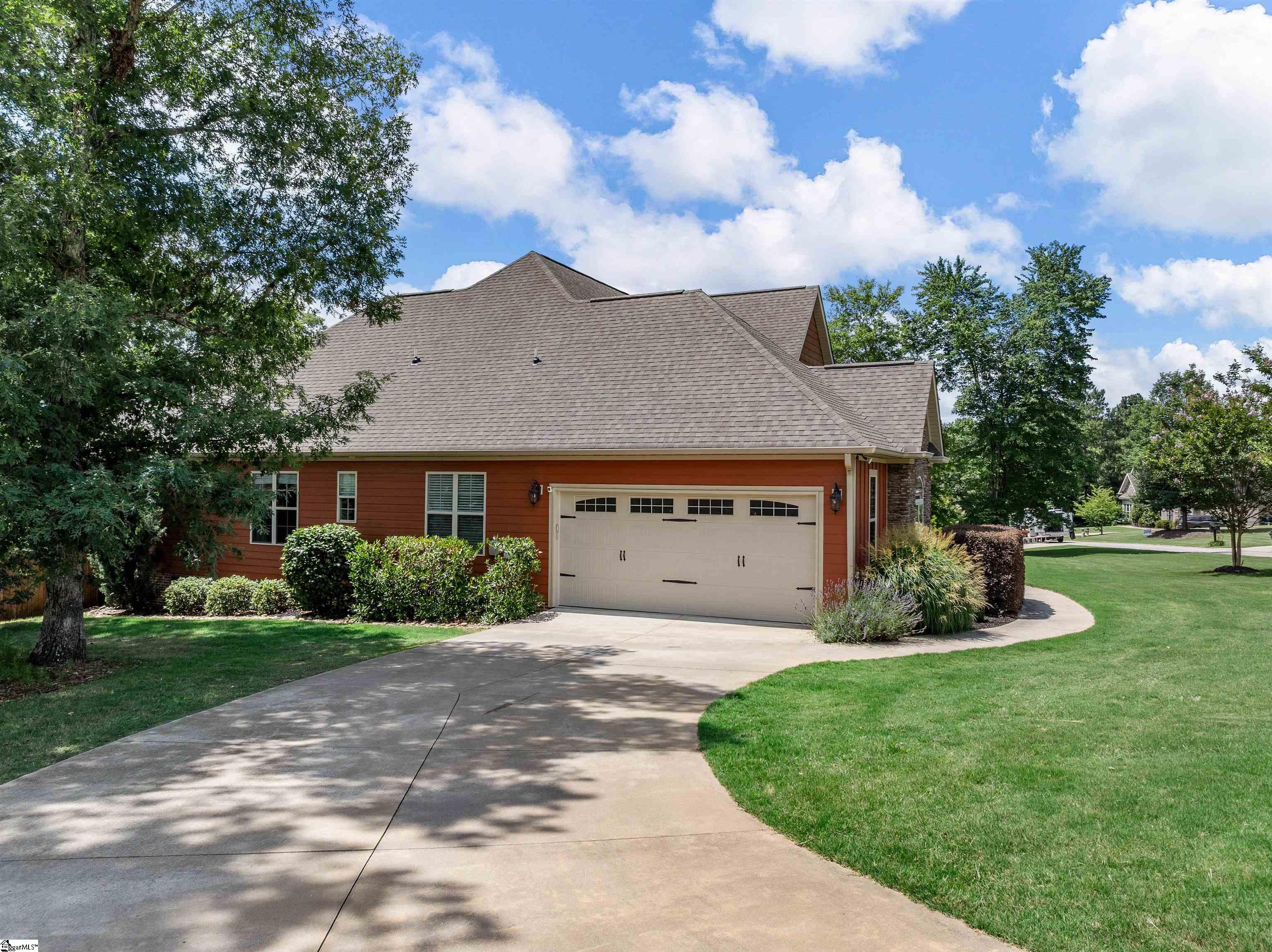 346 Roy Hall Way Campobello, SC 29322