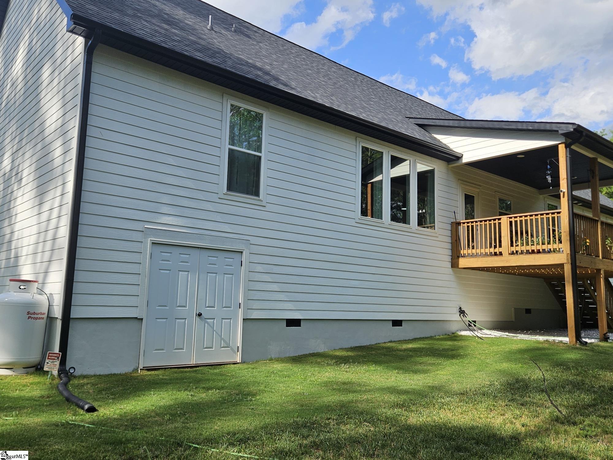 4220 N Blue Ridge Drive Greer, SC 29651