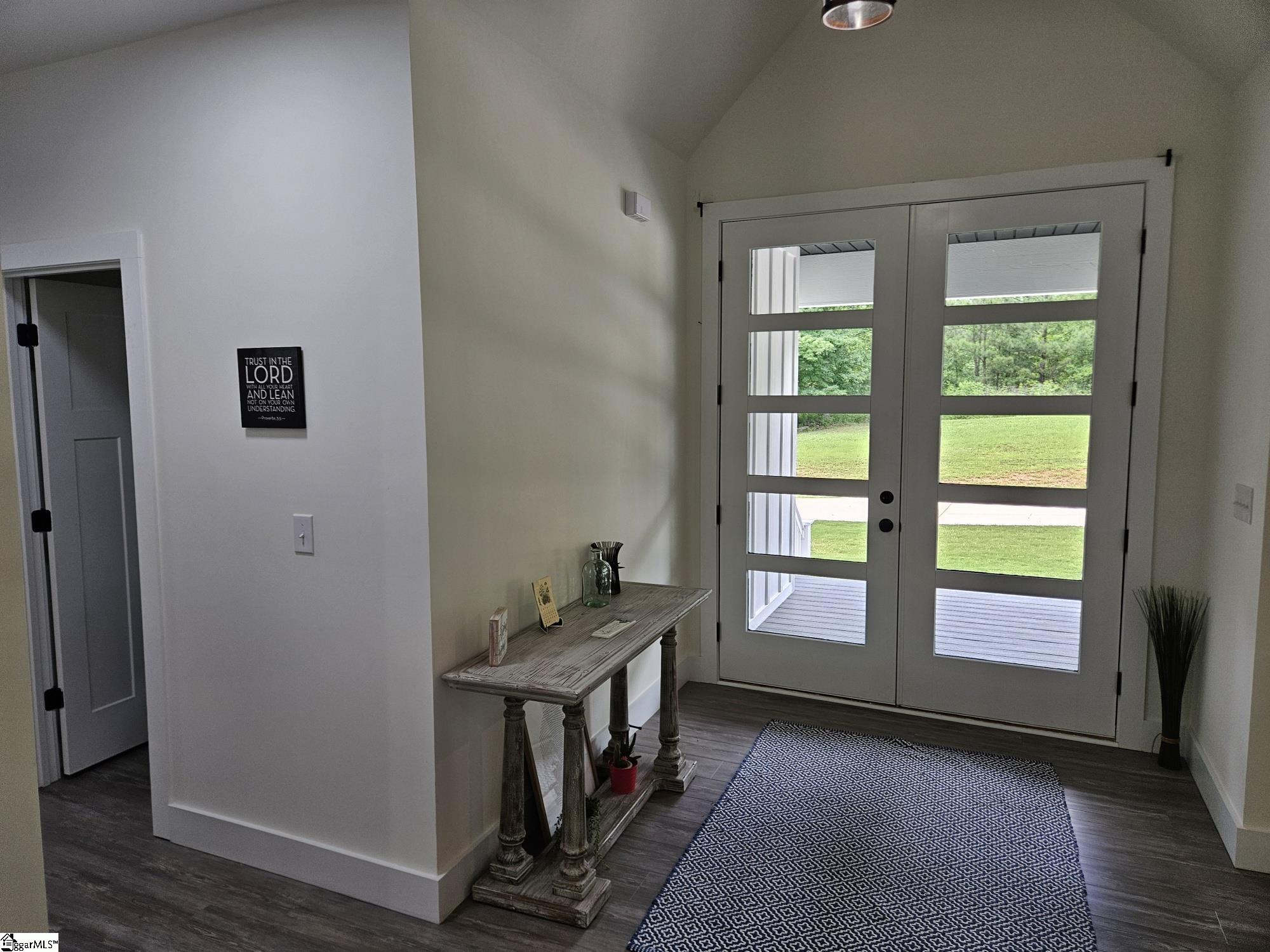 4220 N Blue Ridge Drive Greer, SC 29651