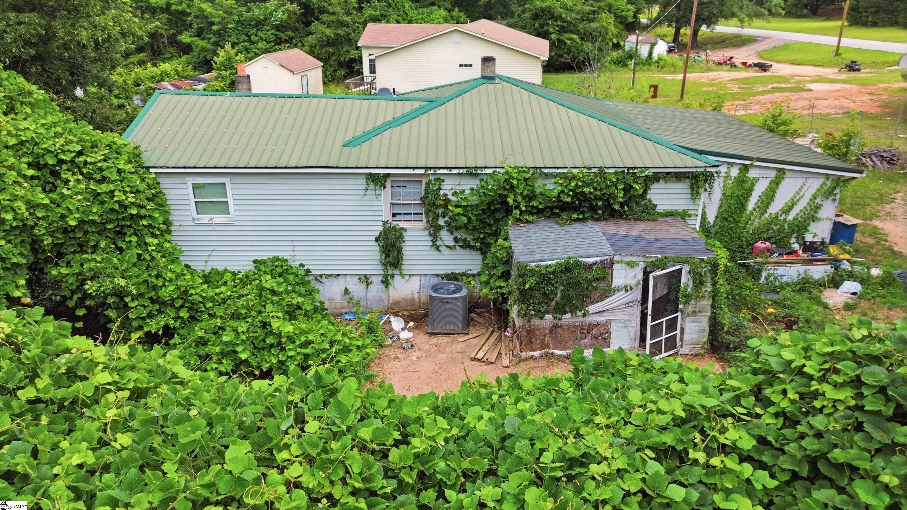 1432 Blackstock Road Pauline, SC 29374